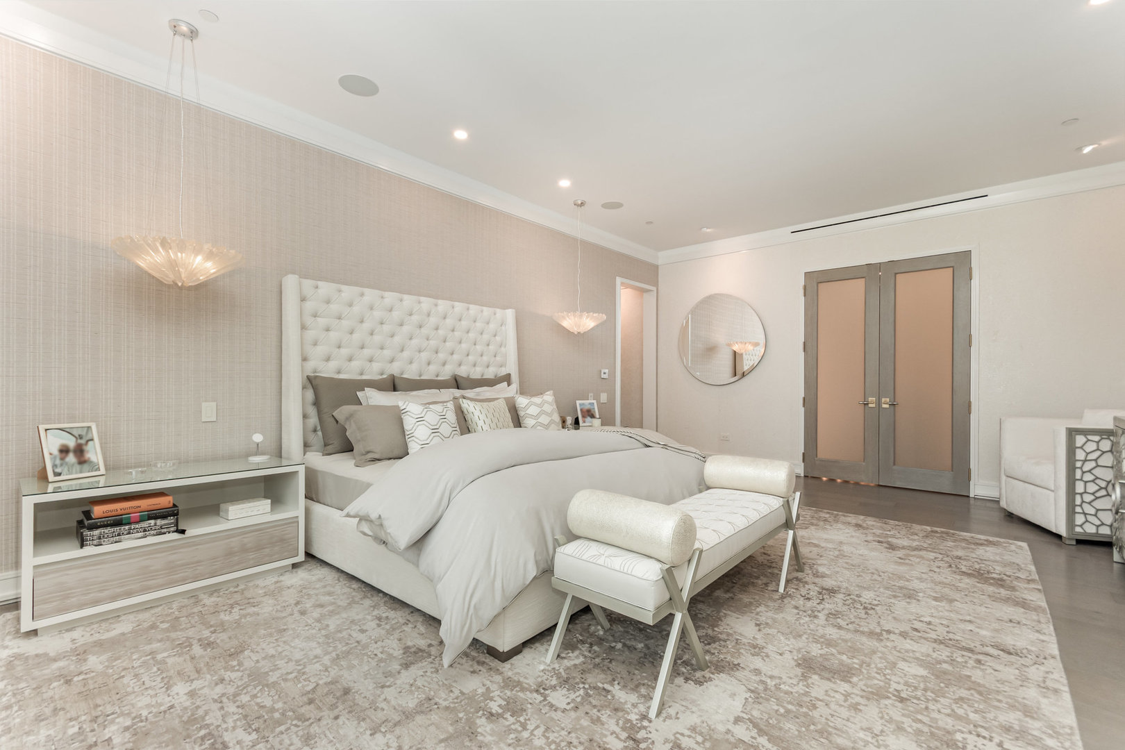 77 E Walton Street Unit: 21C