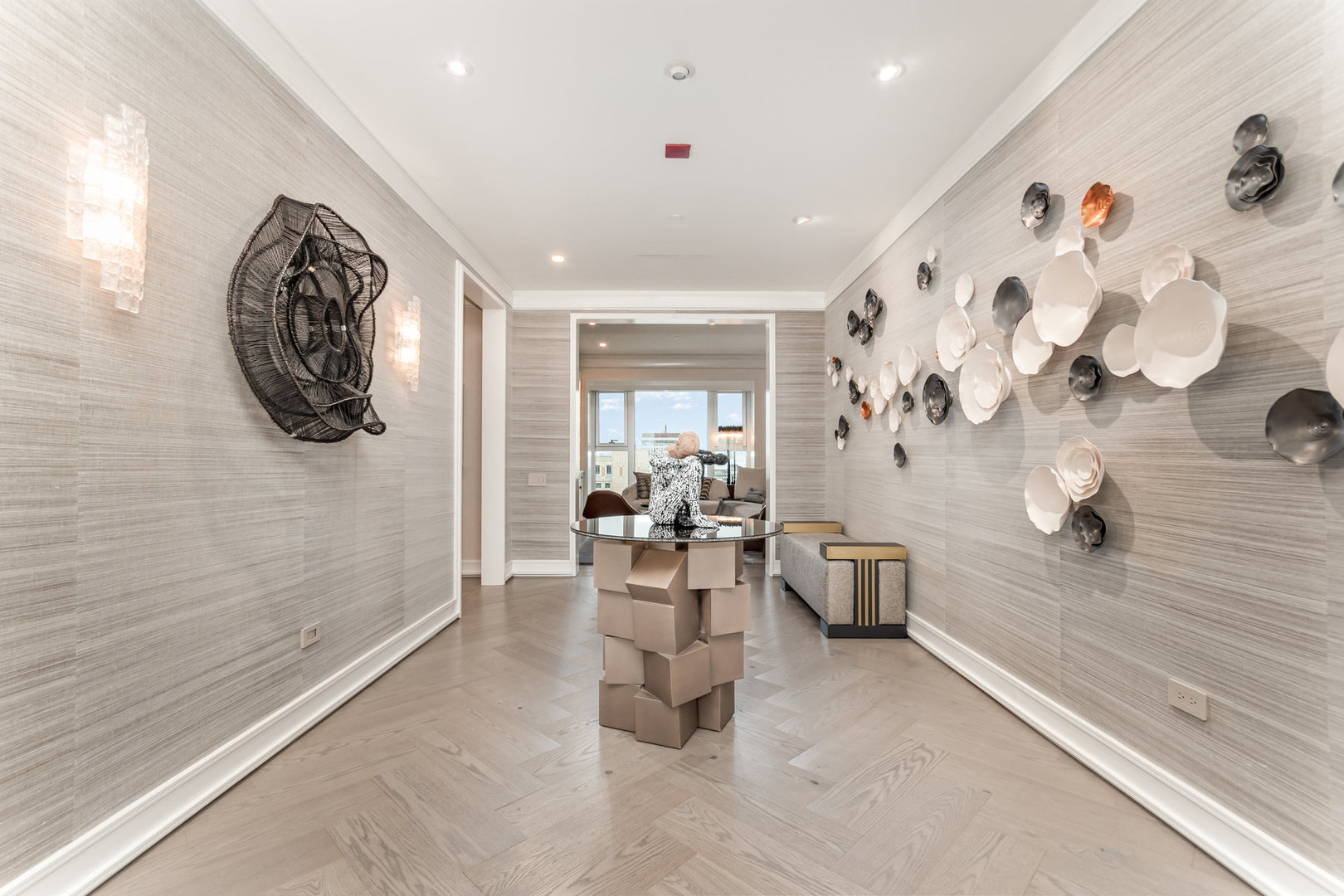77 E Walton Street Unit: 21C