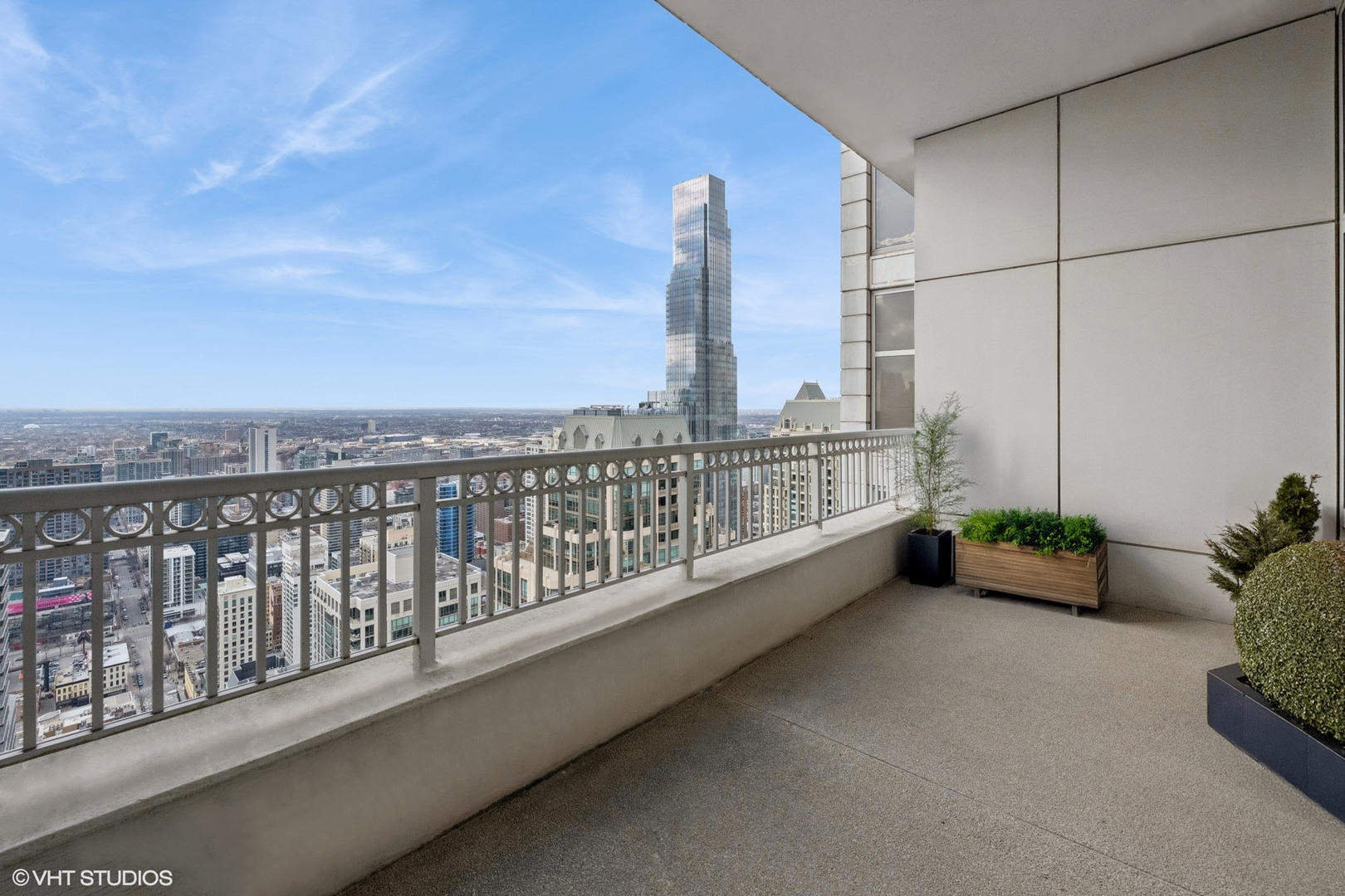 55 E Erie Street Unit: 5201