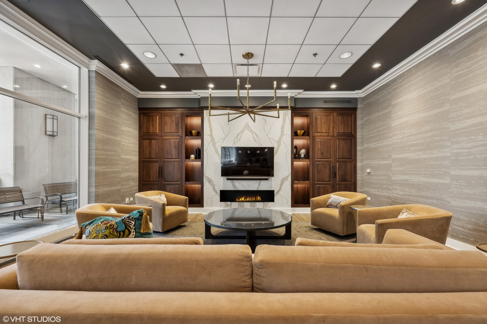 55 E Erie Street Unit: 5201