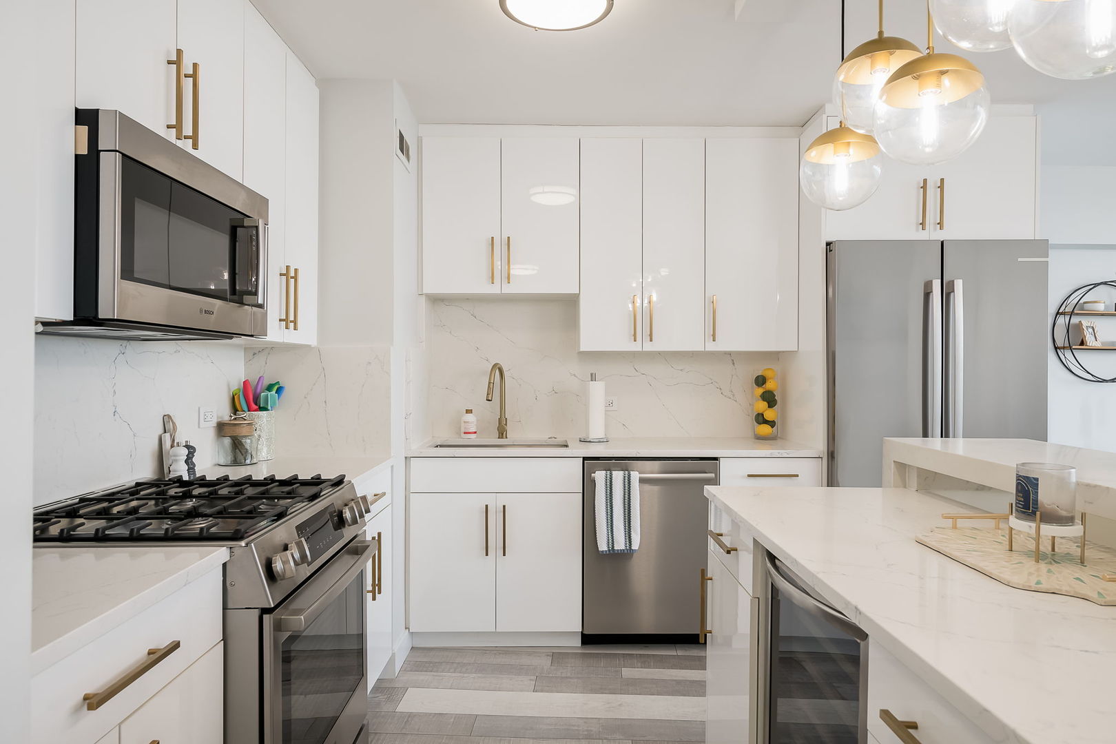 1150 N Lake Shore Drive Unit: 20E