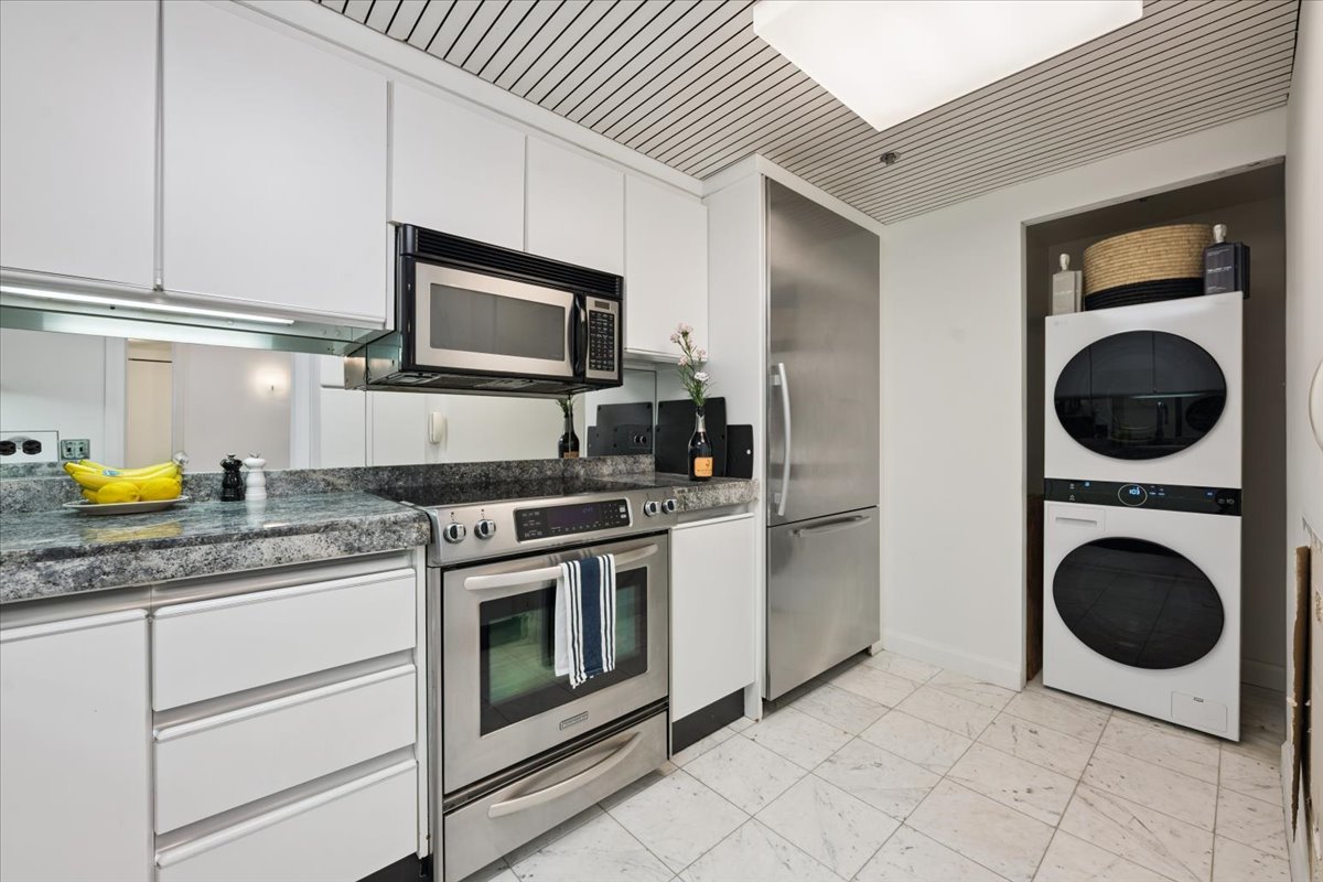 161 E Chicago Avenue Unit: 43G