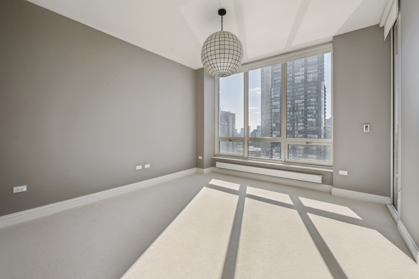 55 E ERIE Street Unit: 2506