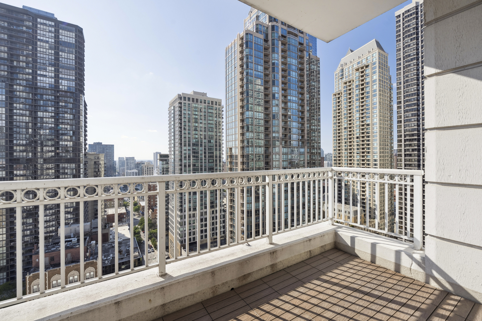 55 E ERIE Street Unit: 2506
