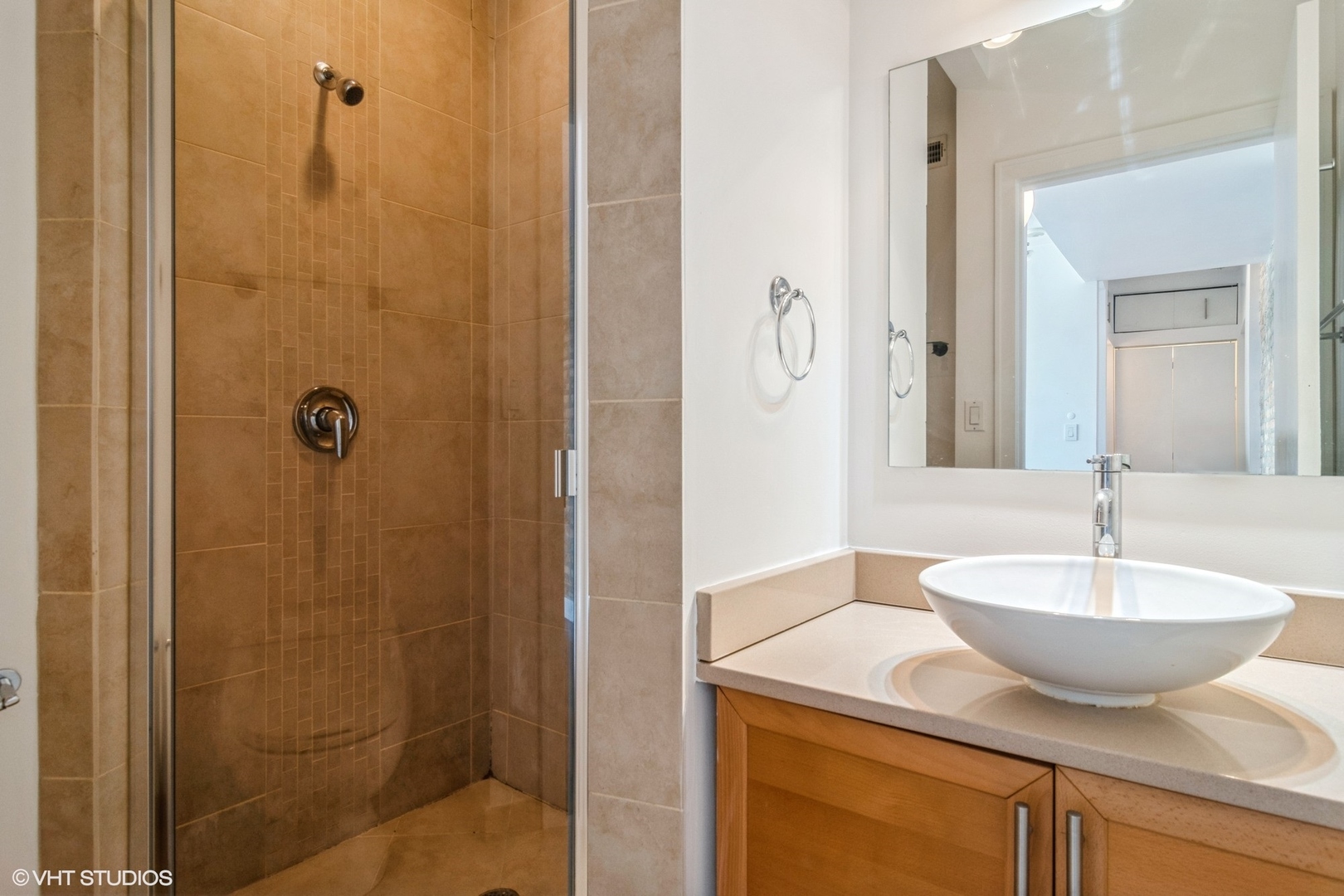 3756 N Bernard Street Unit: 3A