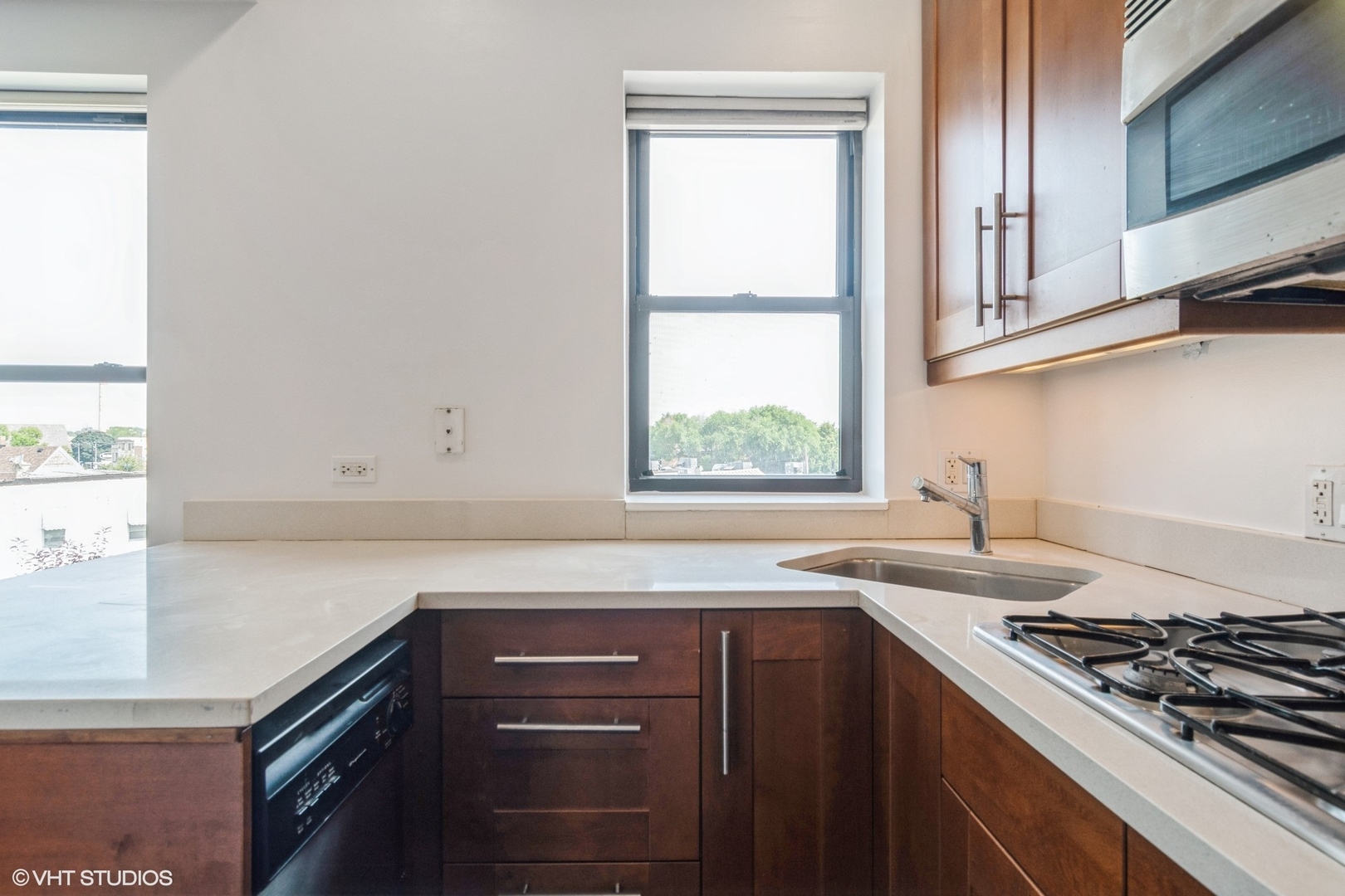 3756 N Bernard Street Unit: 3A