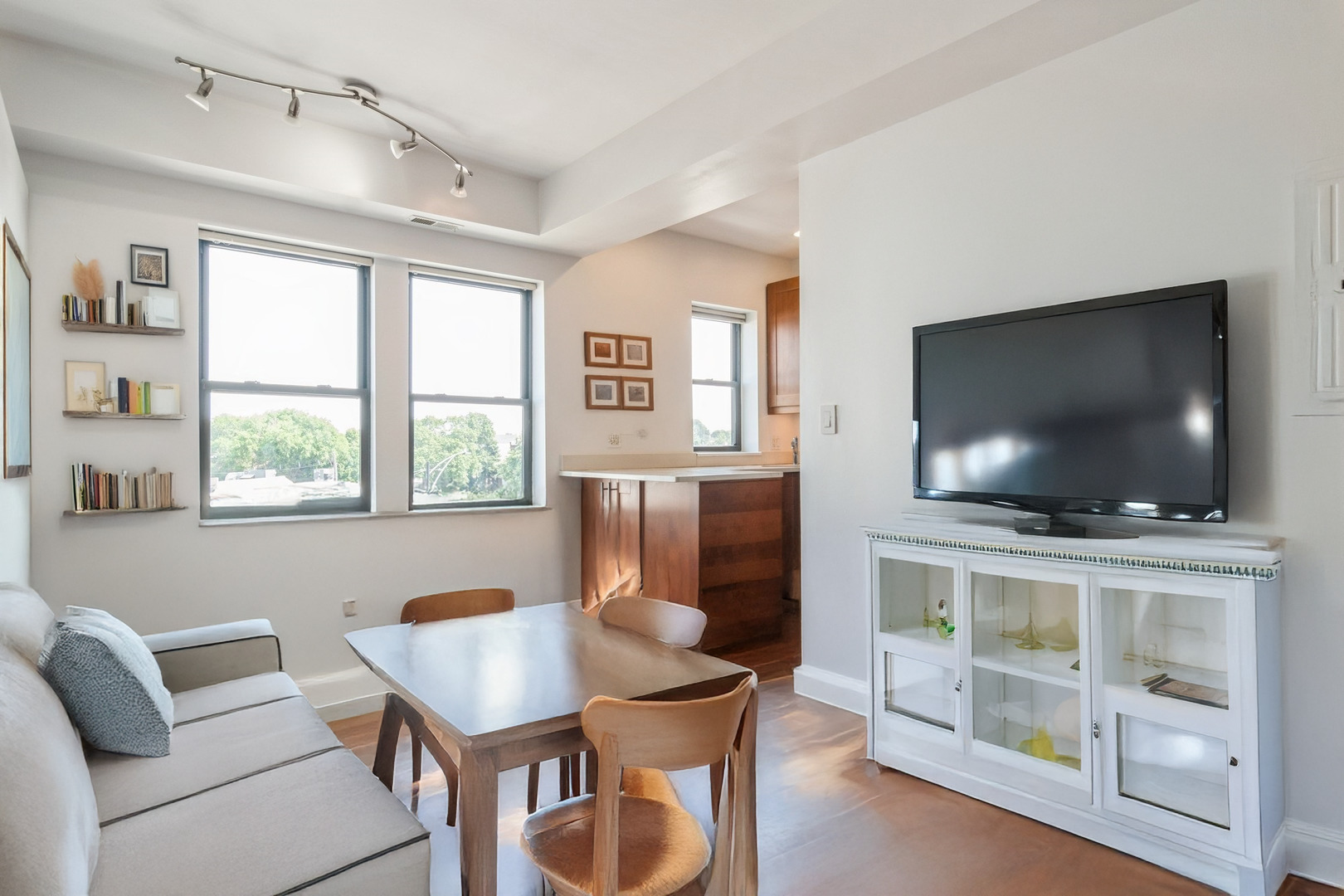 3756 N Bernard Street Unit: 3A