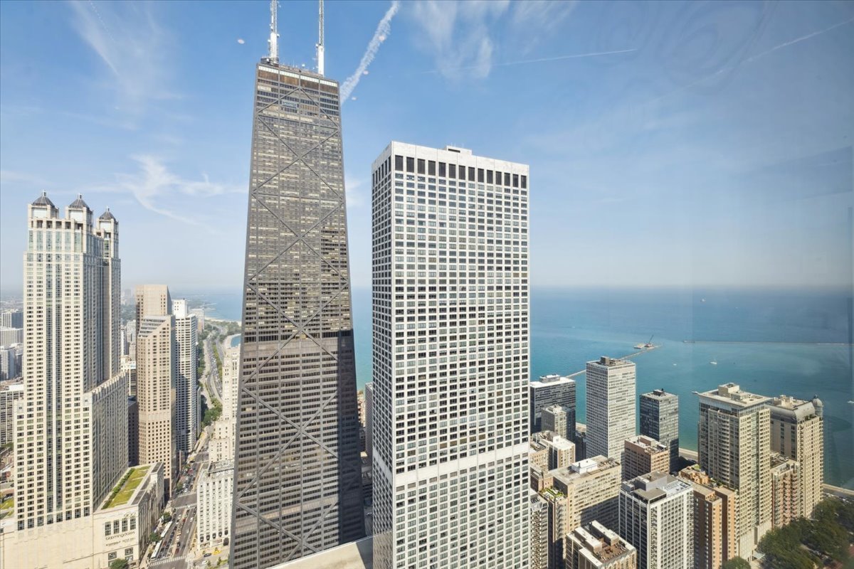 161 E Chicago Avenue Unit: 58K2