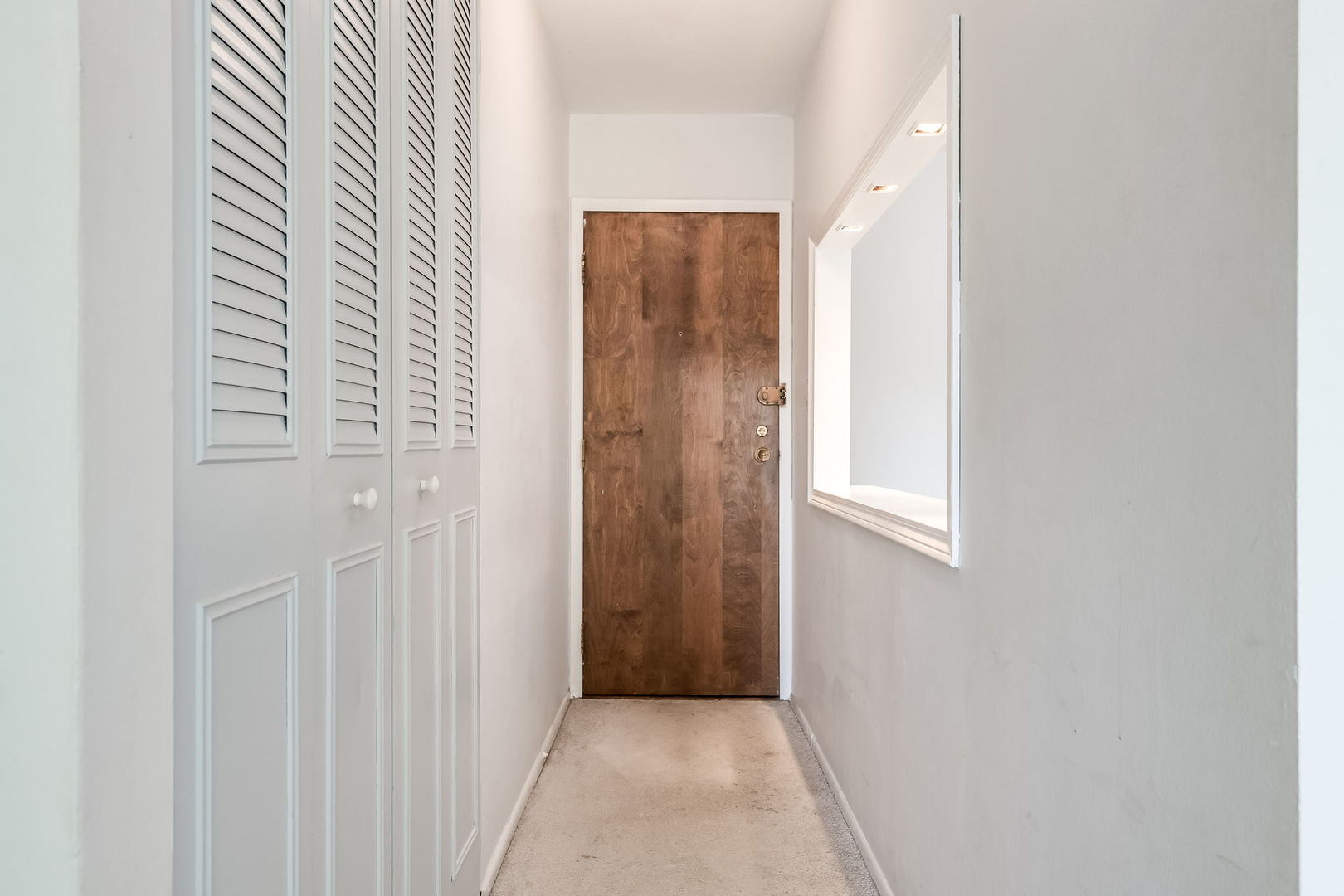 5510 LINCOLN Avenue Unit: 101