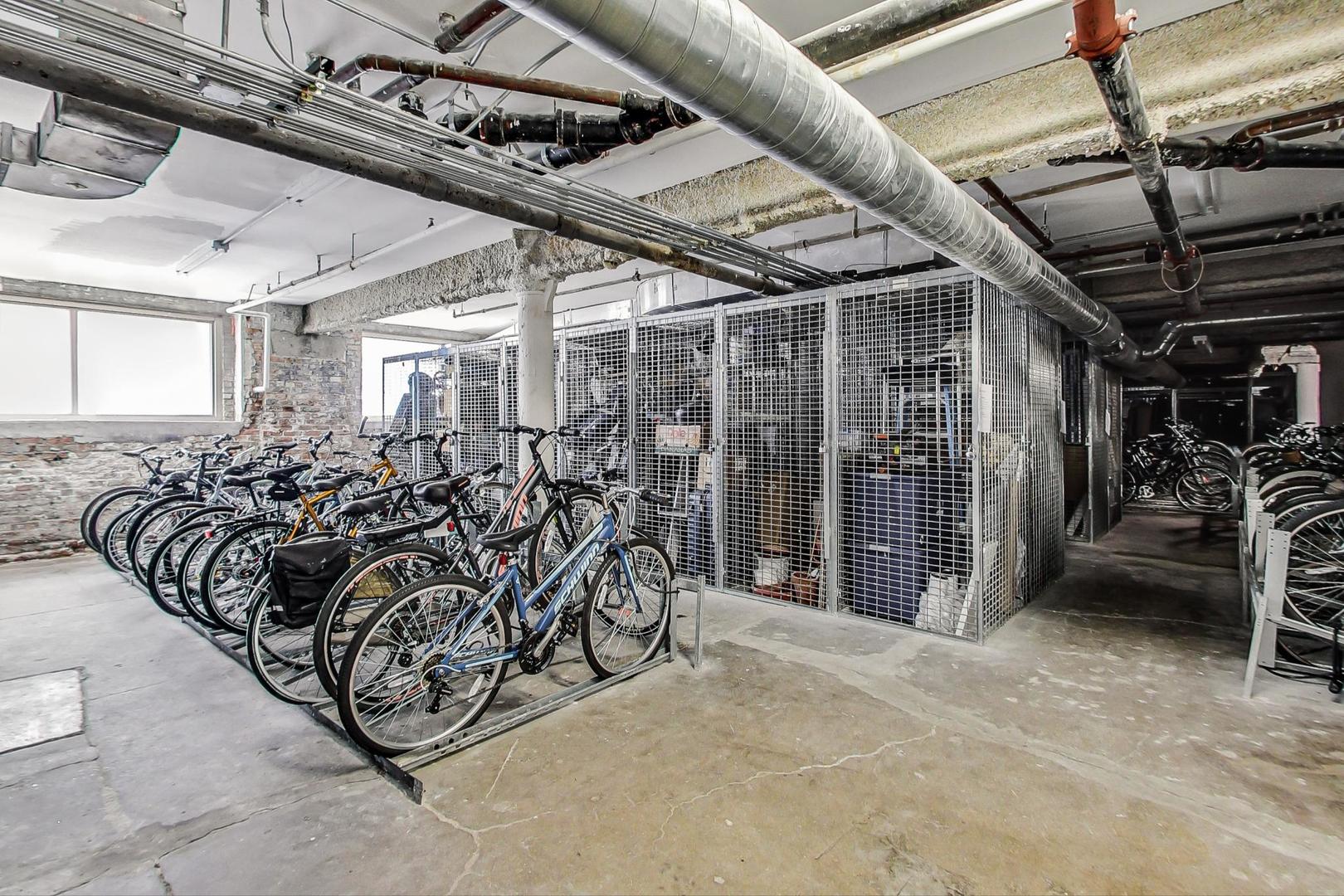 420 S Clinton Street Unit: 414A