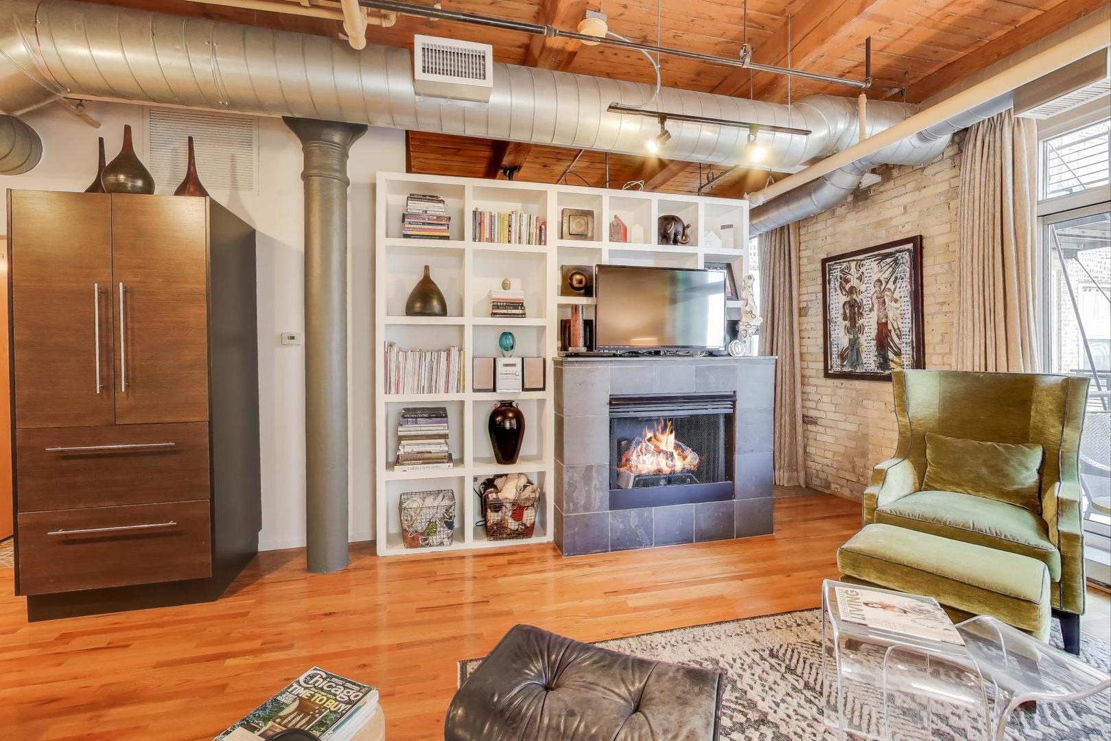 420 S Clinton Street Unit: 414A