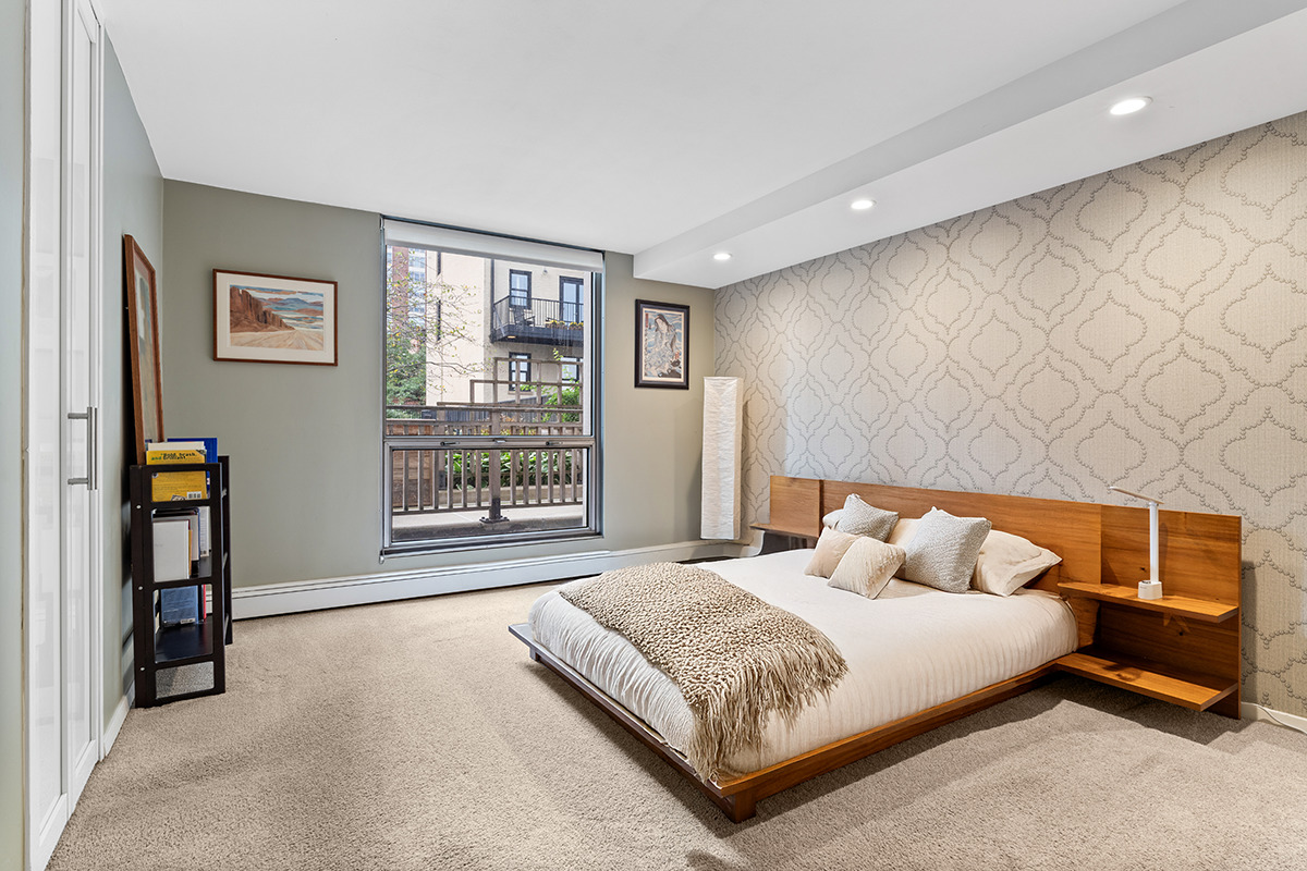 1310 N Ritchie Court Unit: 3A