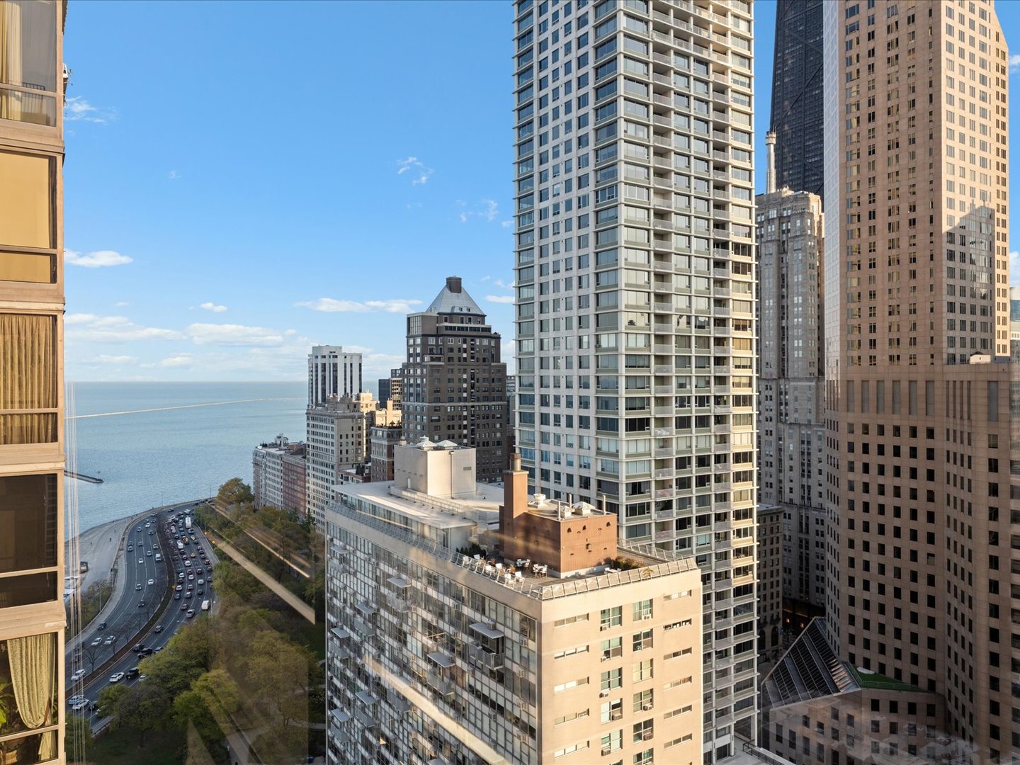 100 E Bellevue Place Unit: 30C