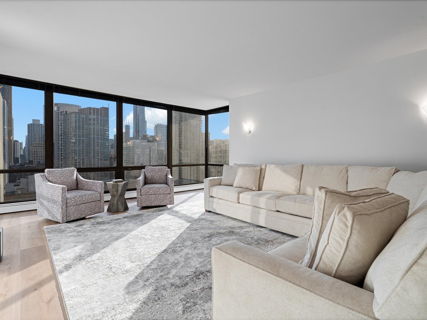 100 E Bellevue Place Unit: 30C