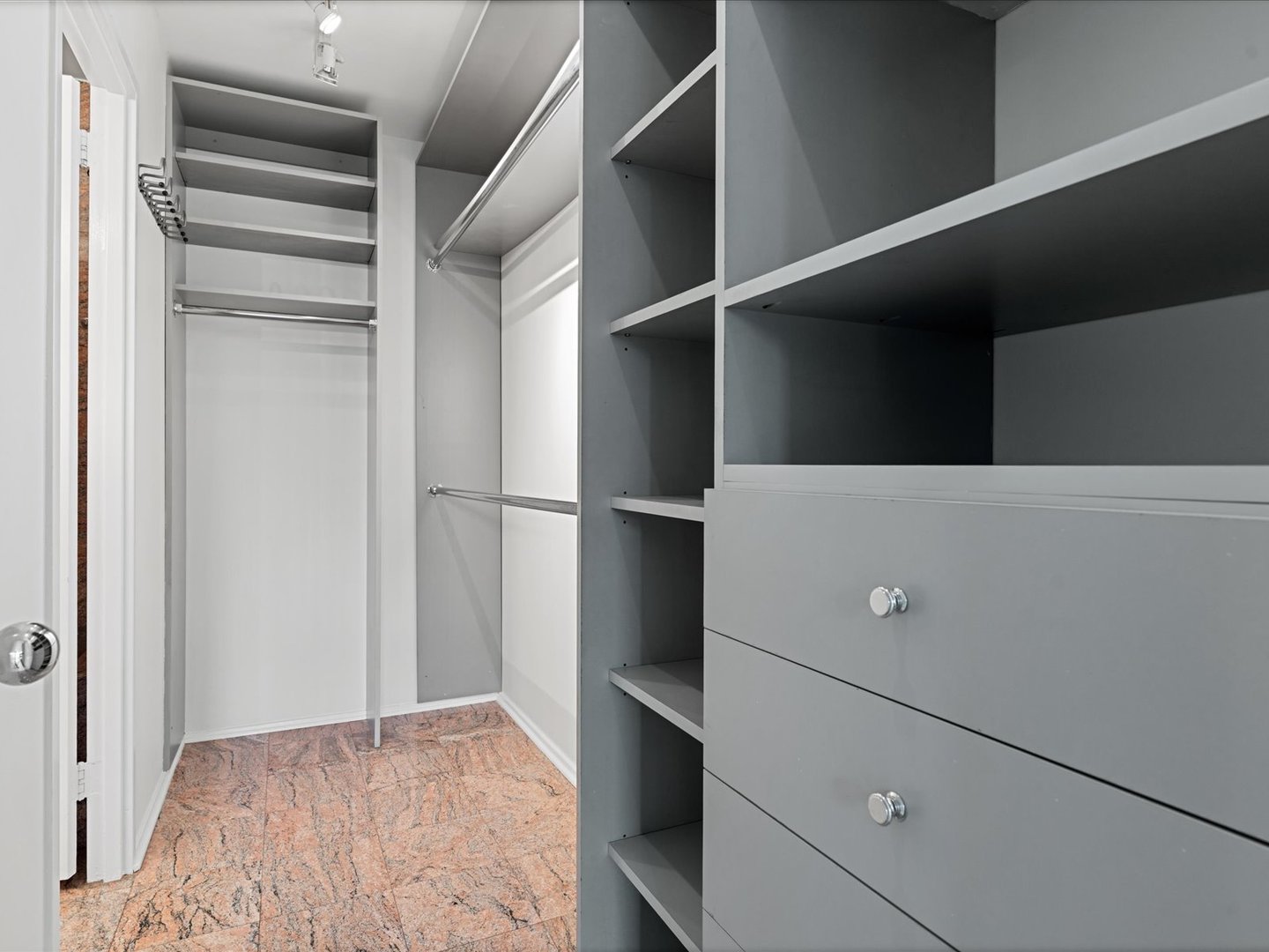 100 E Bellevue Place Unit: 30C