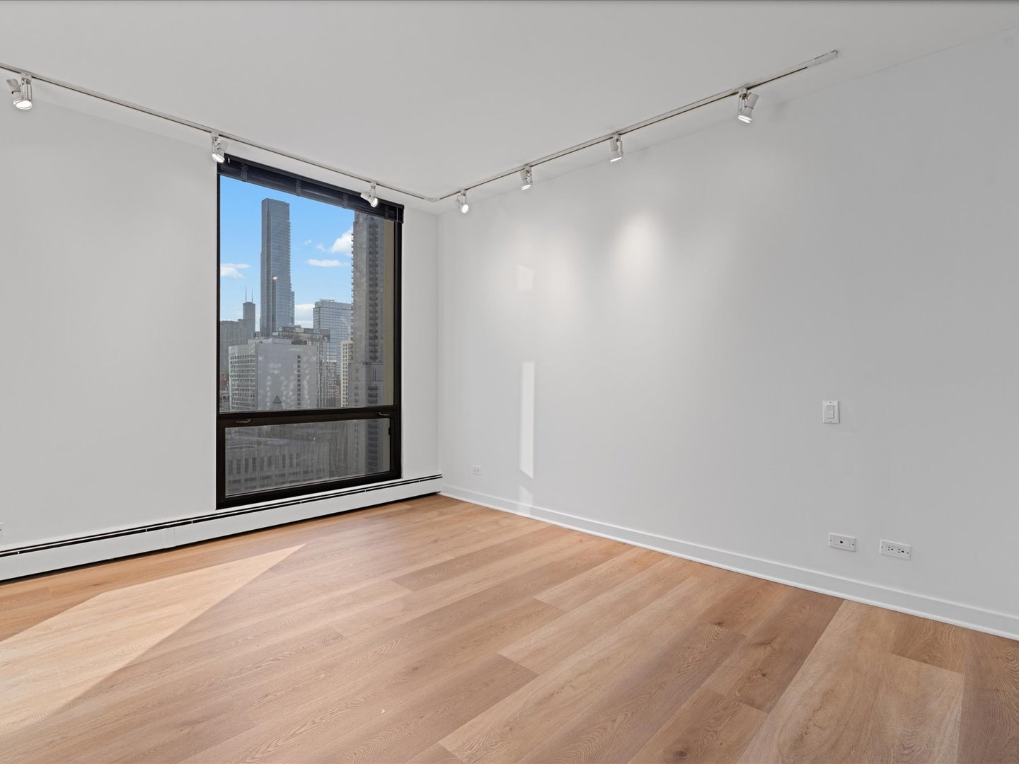 100 E Bellevue Place Unit: 30C