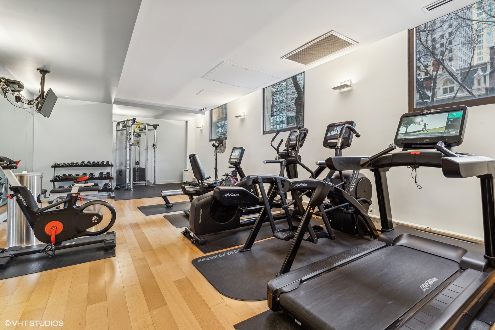 100 E Bellevue Place Unit: 30C