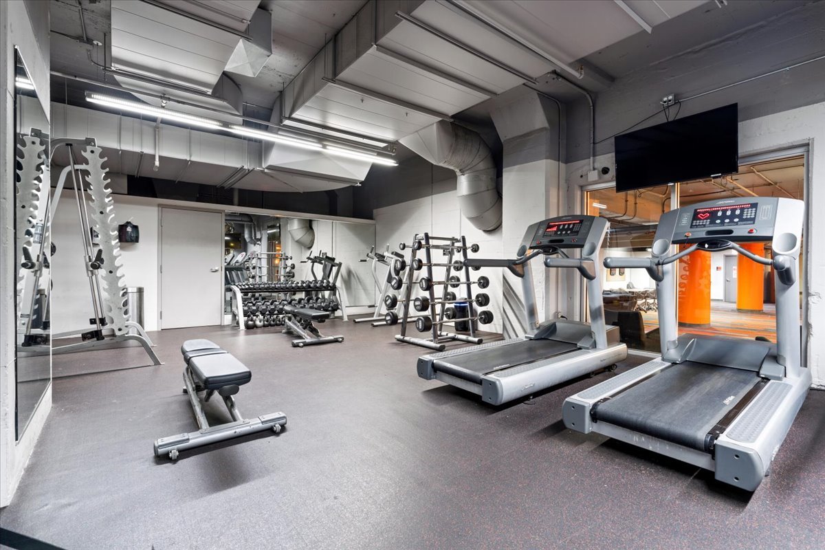 565 W Quincy Street Unit: 1202