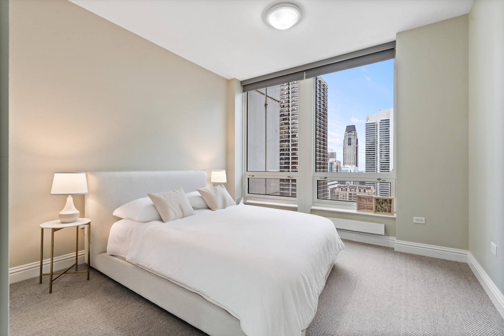 55 E ERIE Street Unit: 3202