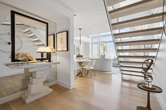 161 E Chicago Avenue Unit: 58K2