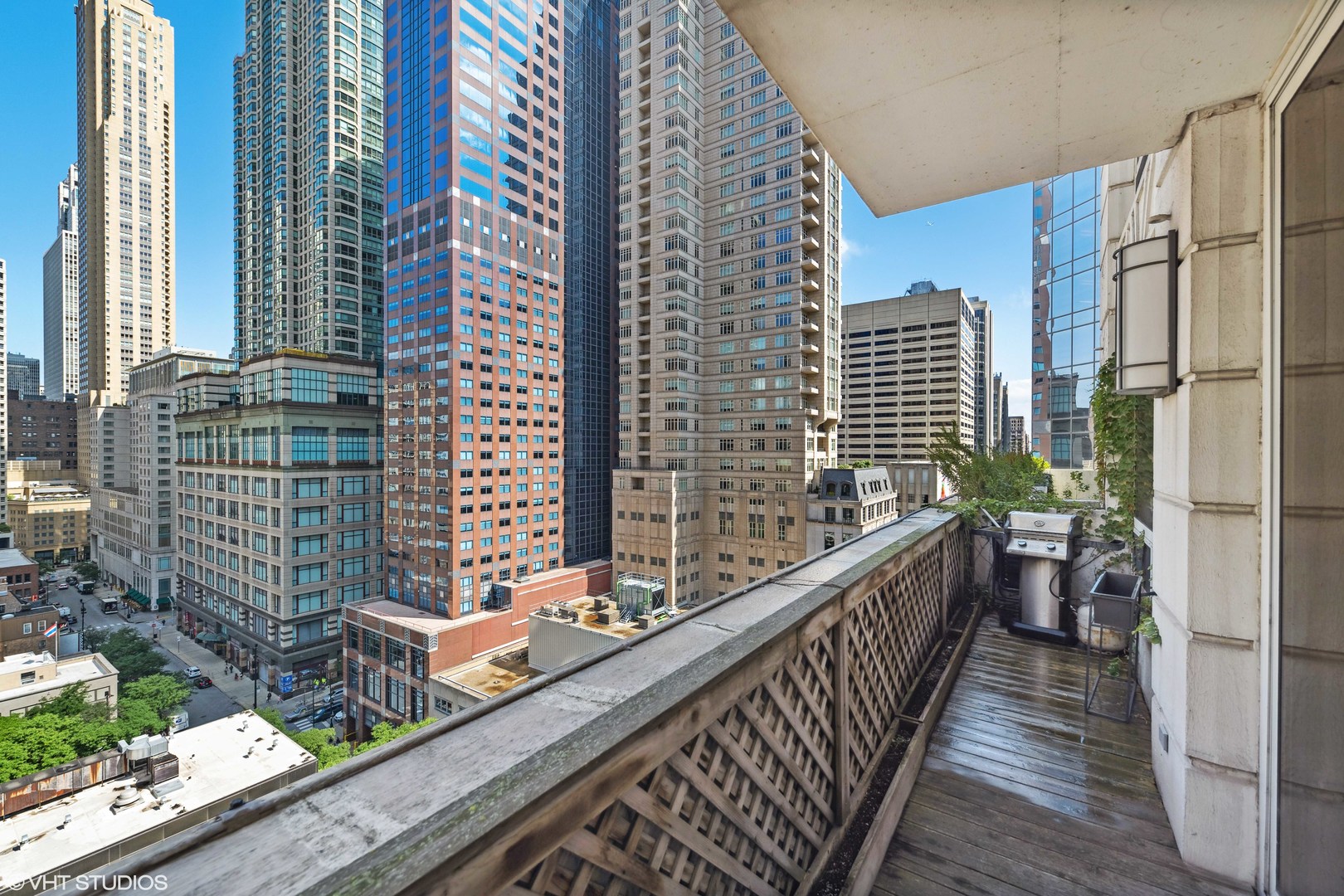 55 E Erie Street Unit: 1402