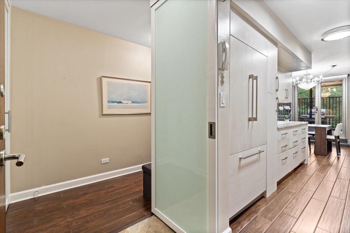 1310 N Ritchie Court Unit: 3A