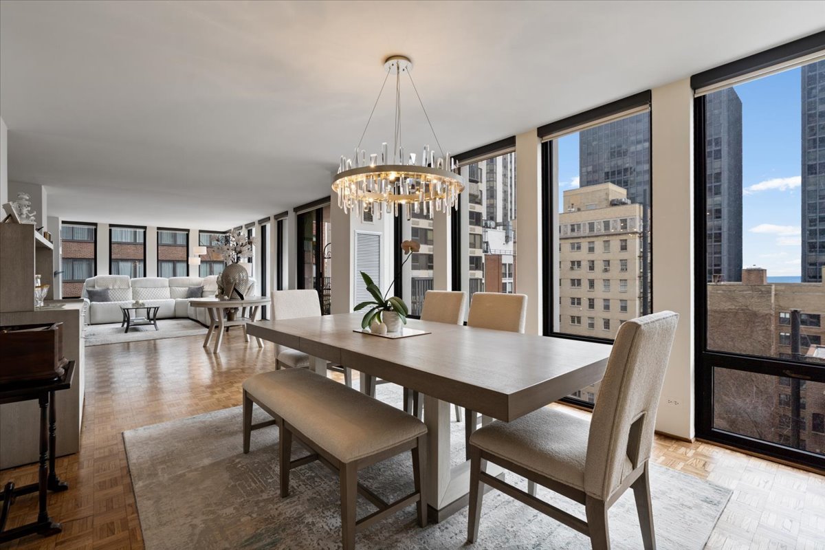 200 E DELAWARE Place Unit: 13C