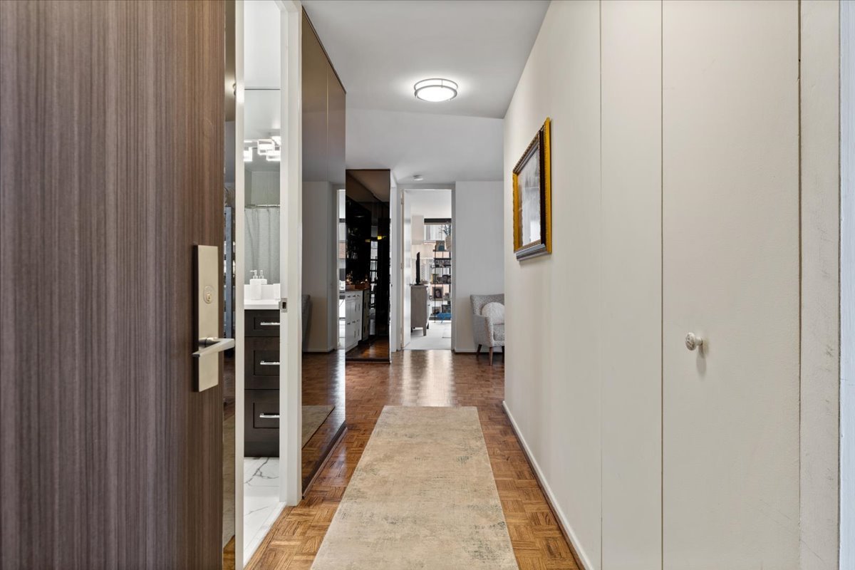 200 E DELAWARE Place Unit: 13C