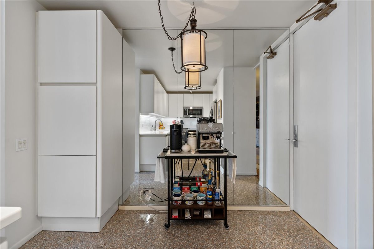 200 E DELAWARE Place Unit: 13C