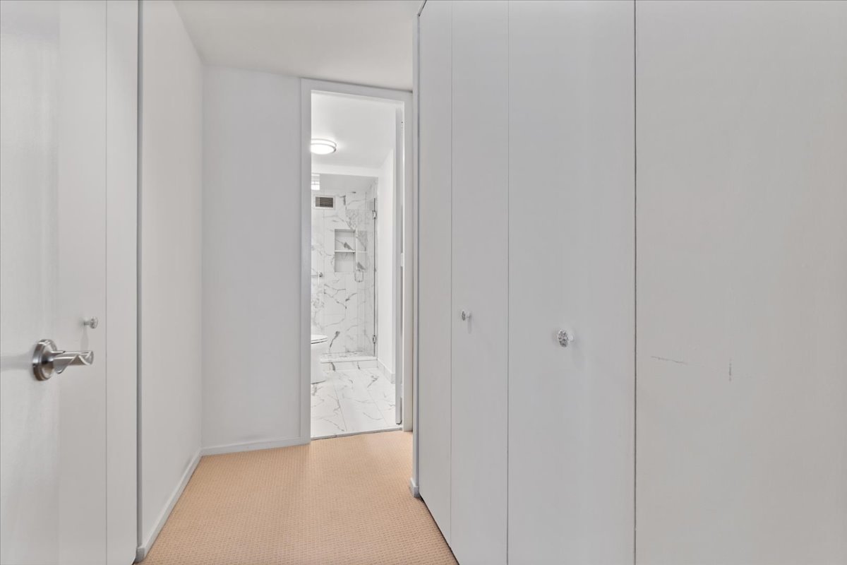 200 E DELAWARE Place Unit: 13C