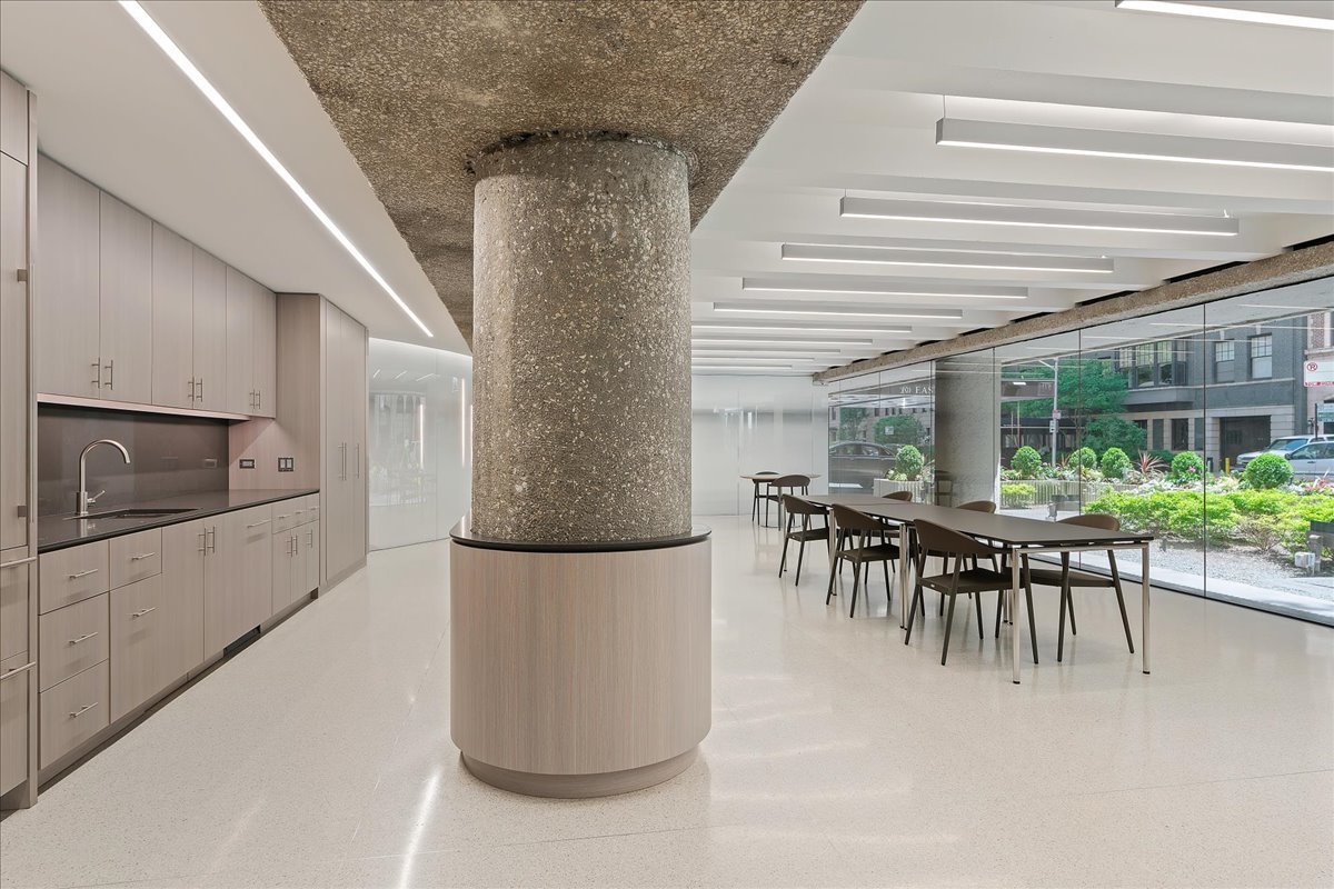 200 E DELAWARE Place Unit: 13C