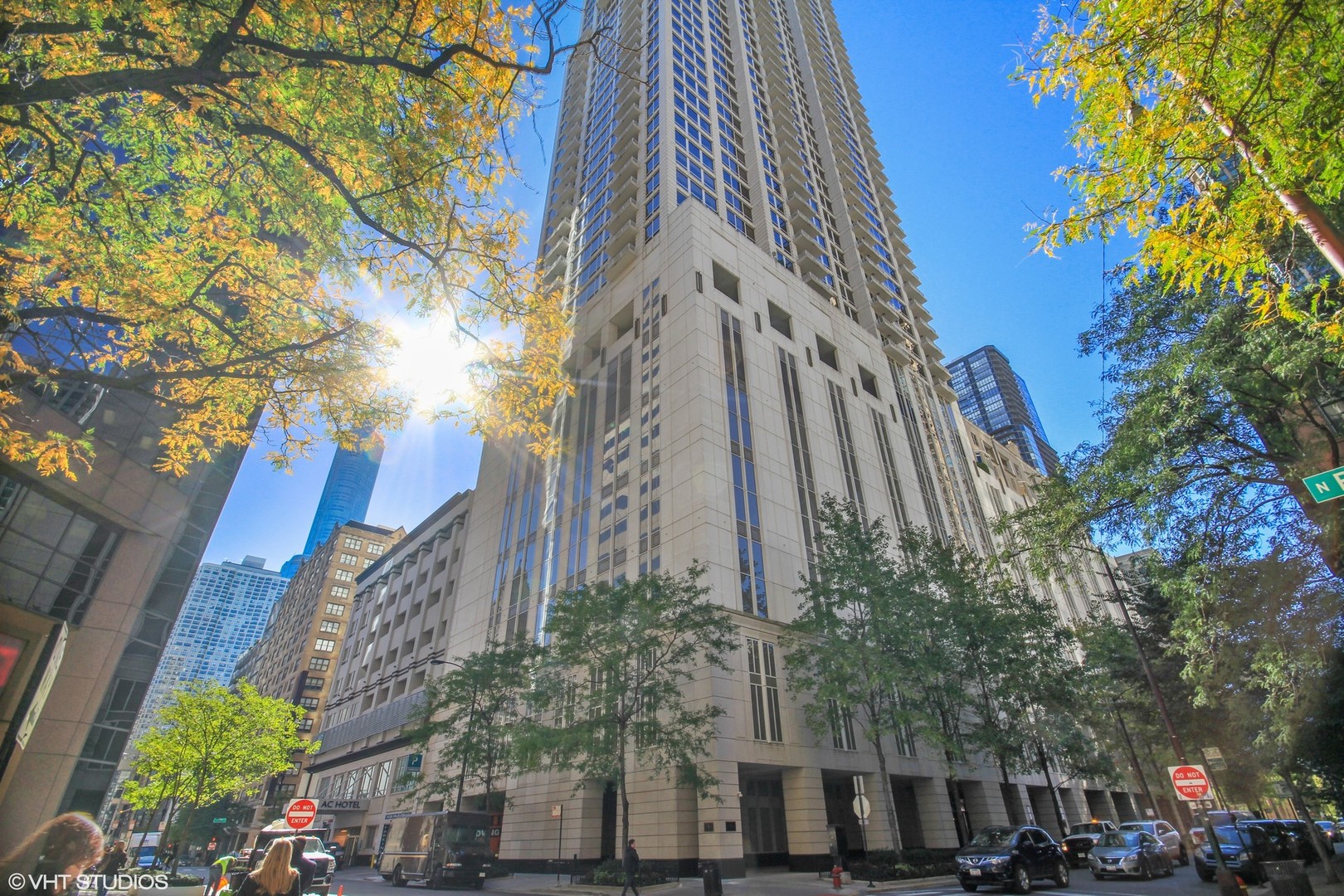 55 E ERIE Street Unit: 4401