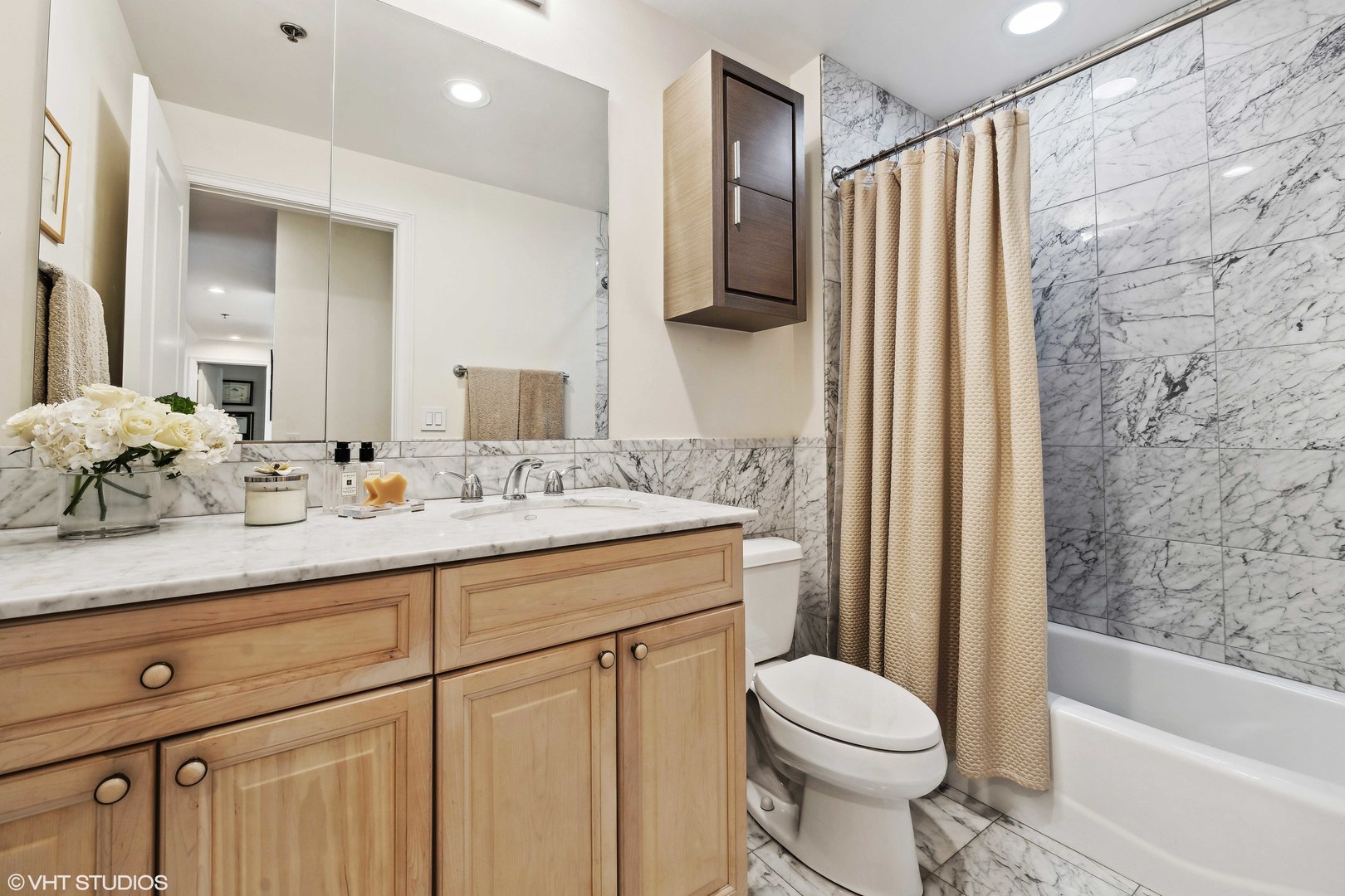 55 E Erie Street Unit: 1402