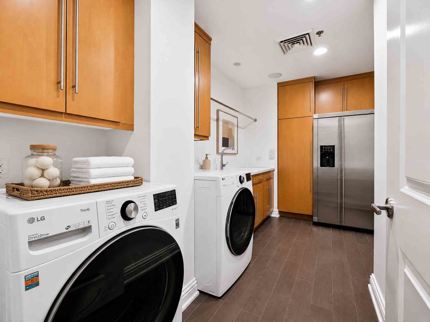55 E Erie Street Unit: 2705
