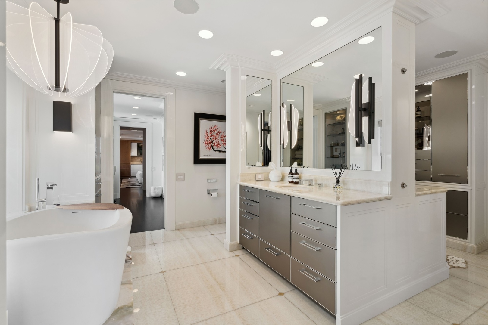 1540 N Lake Shore Drive Unit: 8N