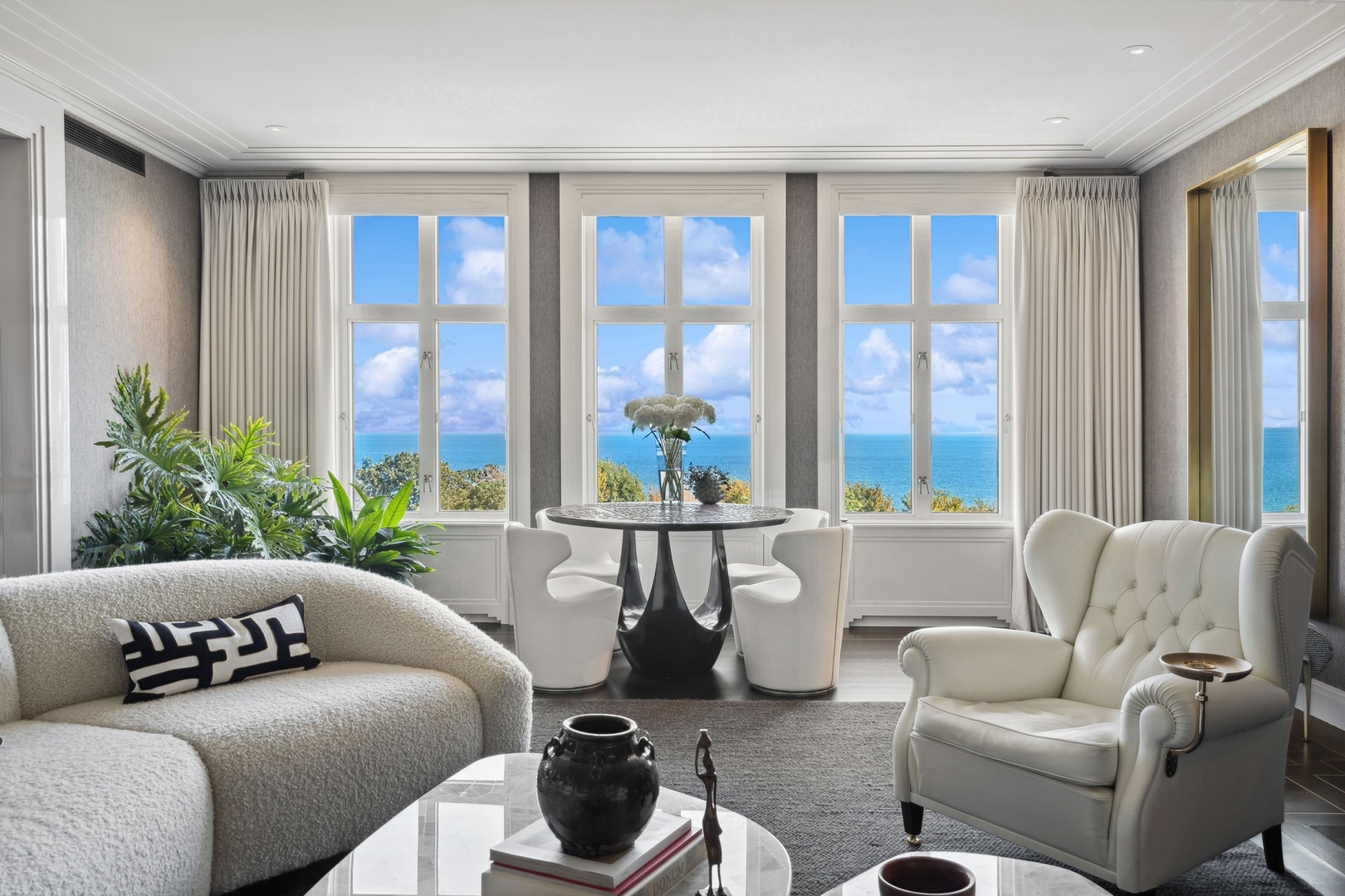 1540 N Lake Shore Drive Unit: 8N