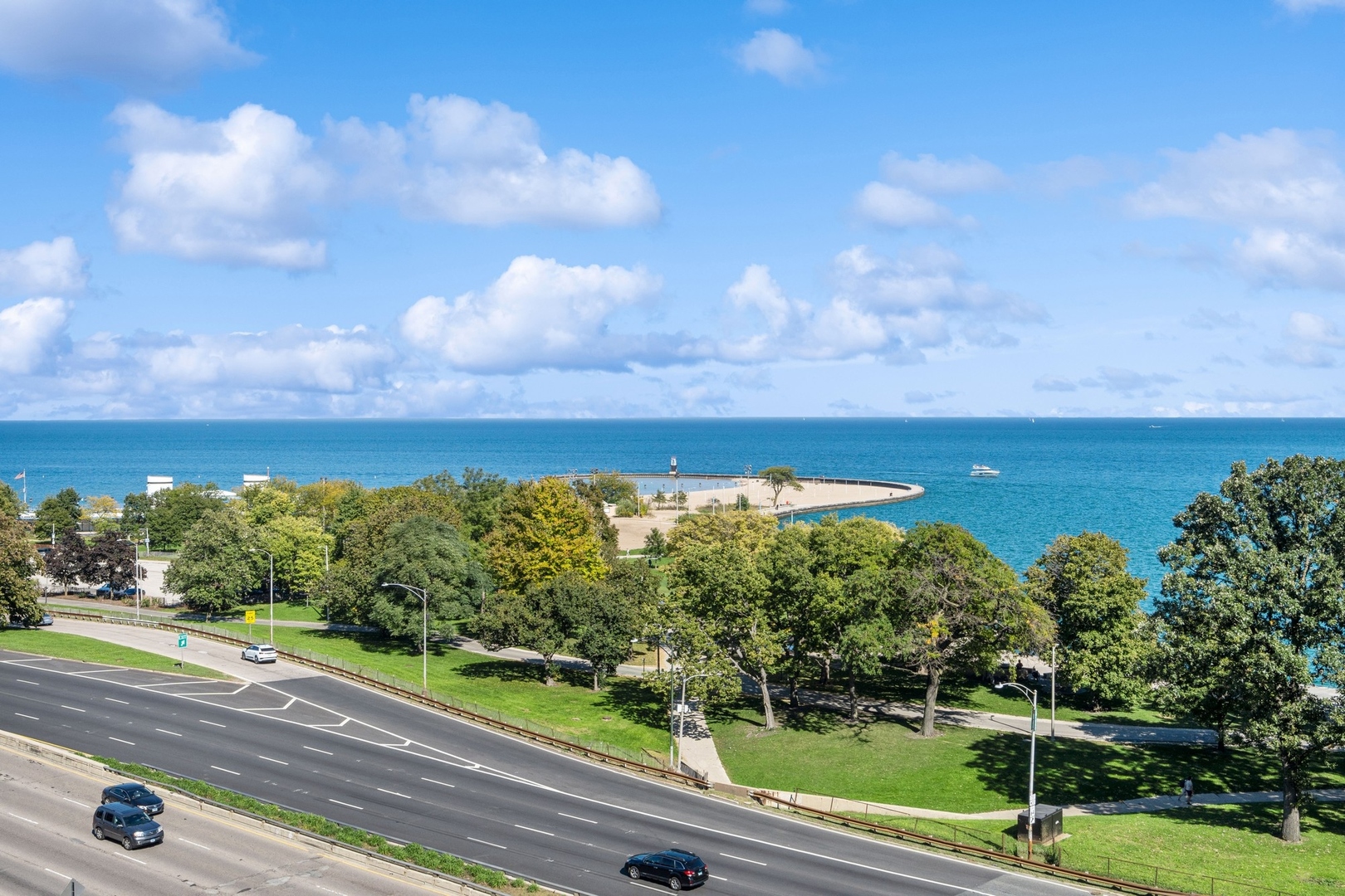 1540 N Lake Shore Drive Unit: 8N