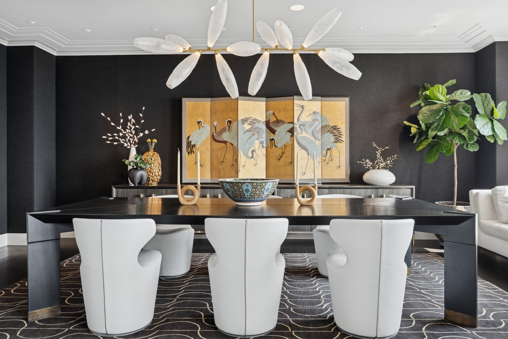 1540 N Lake Shore Drive Unit: 8N