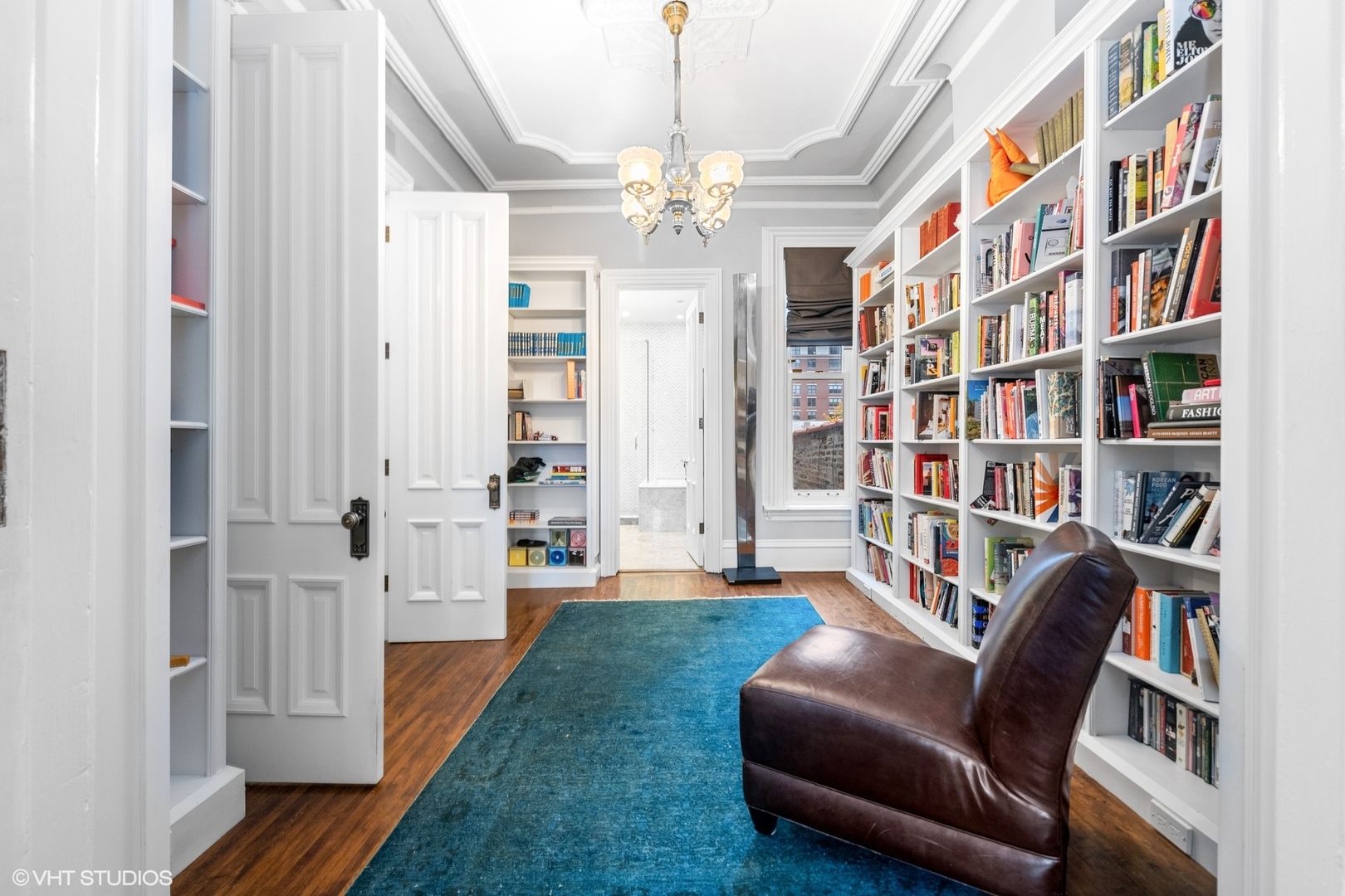 871 N La Salle Street Unit: 3