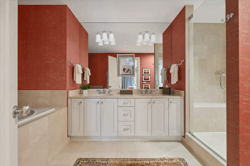 840 N LAKE SHORE Drive Unit: 202