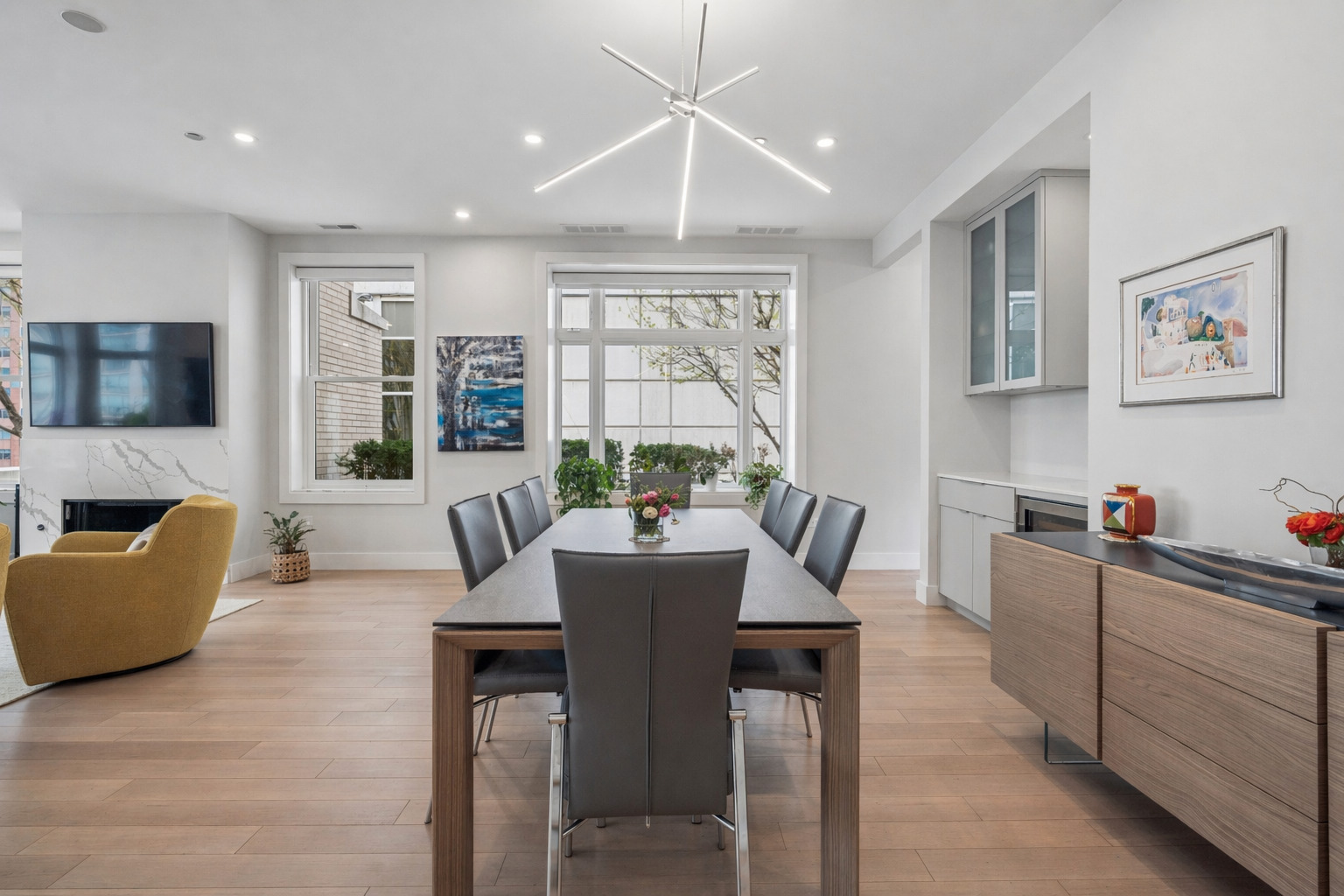 55 E Erie Street Unit: SH-D