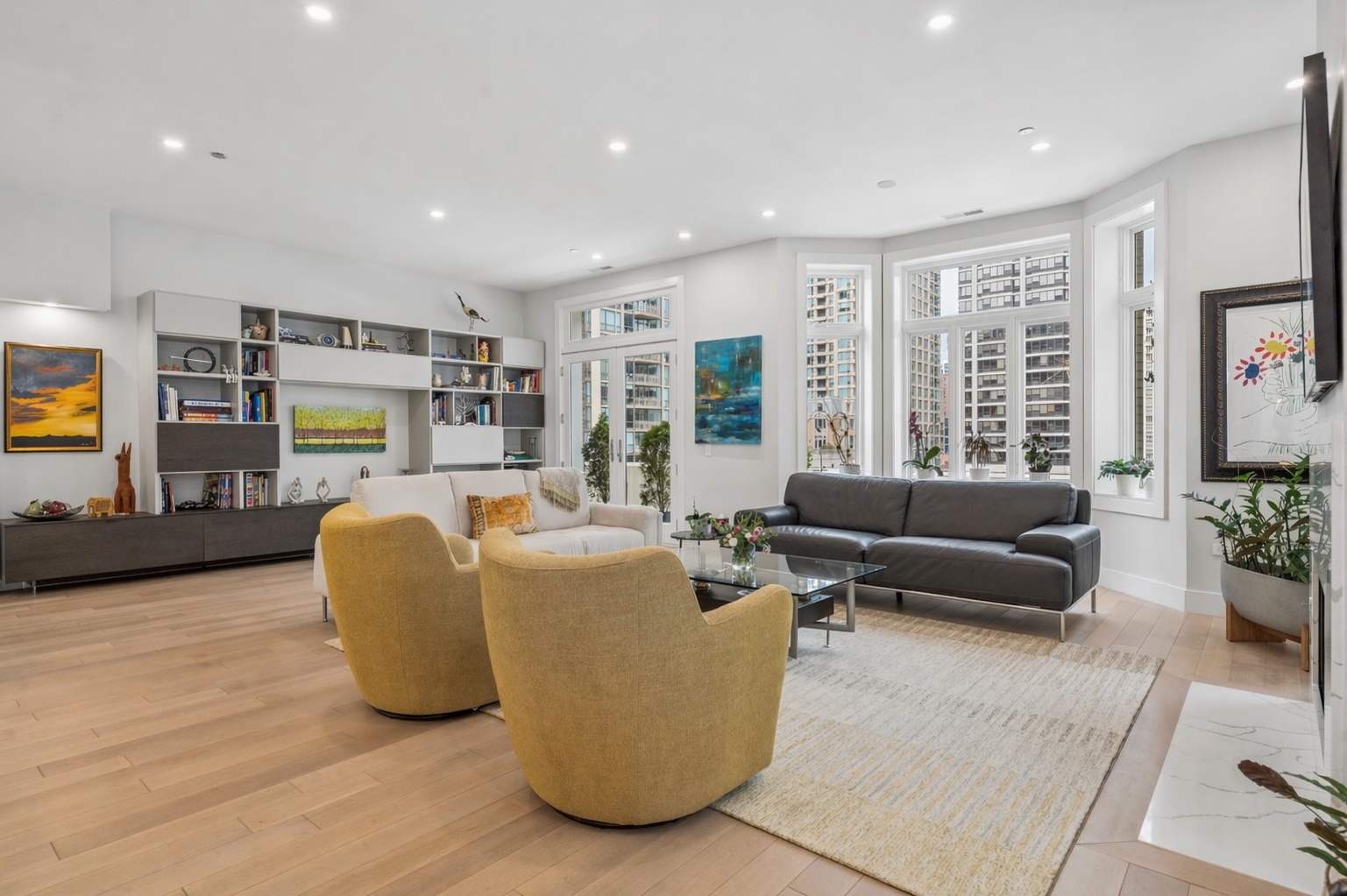 55 E Erie Street Unit: SH-D