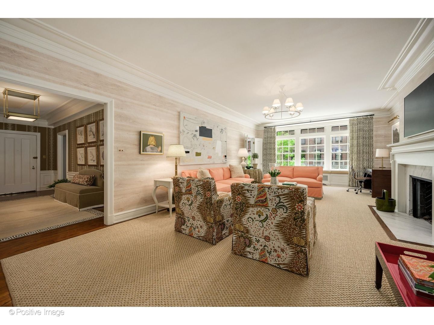 230 E Delaware Place Unit: 4W