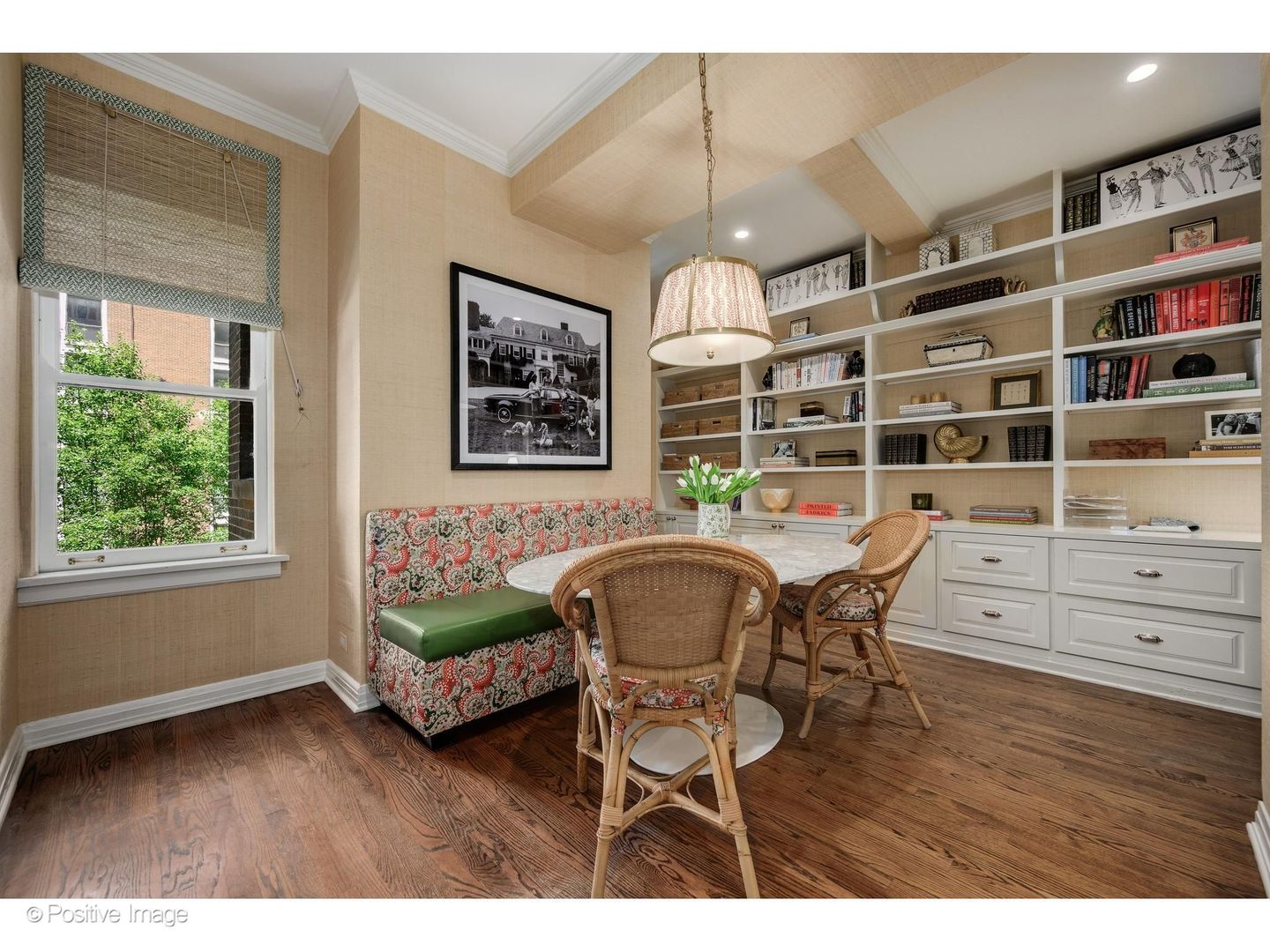 230 E Delaware Place Unit: 4W