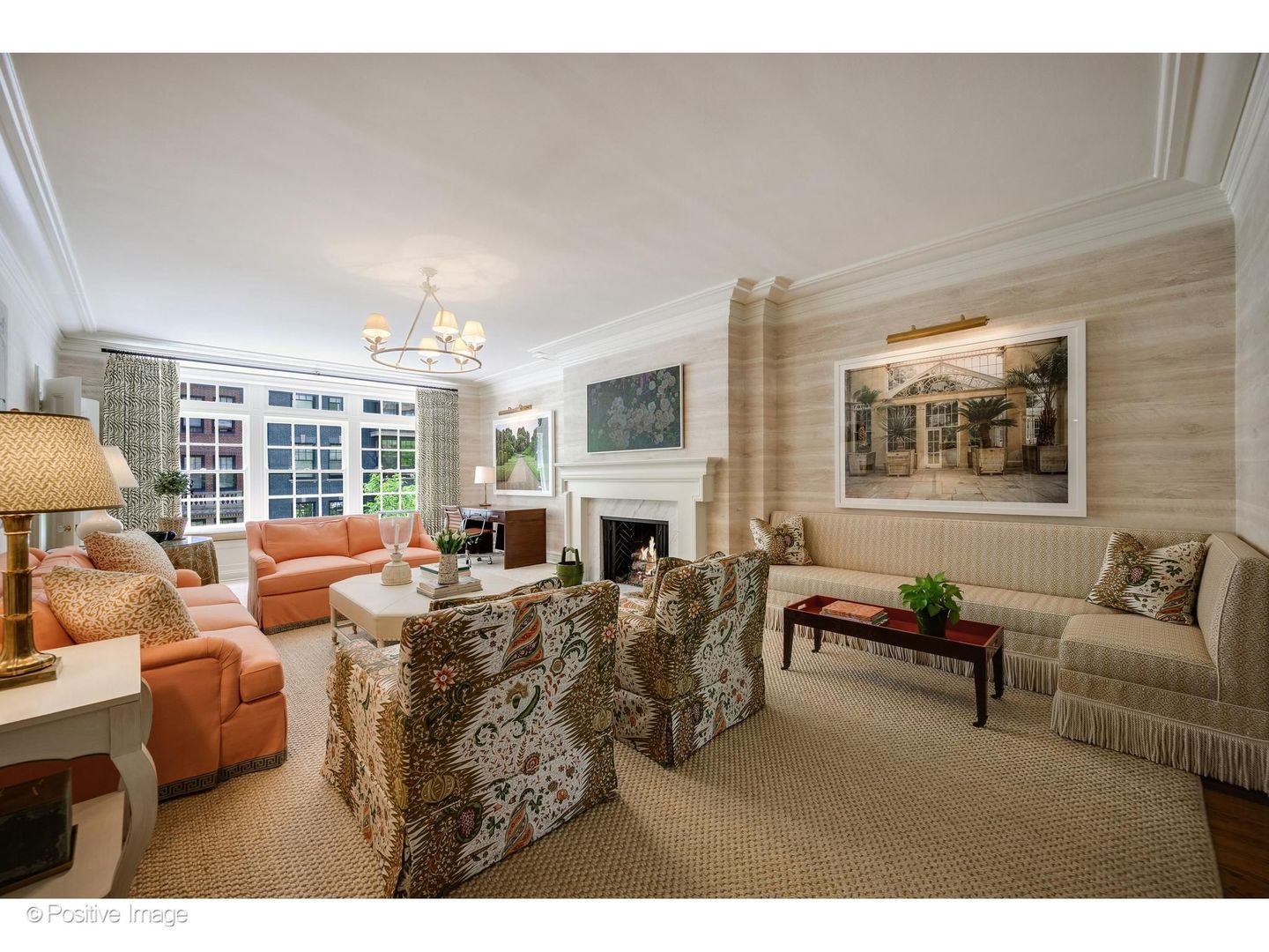 230 E Delaware Place Unit: 4W
