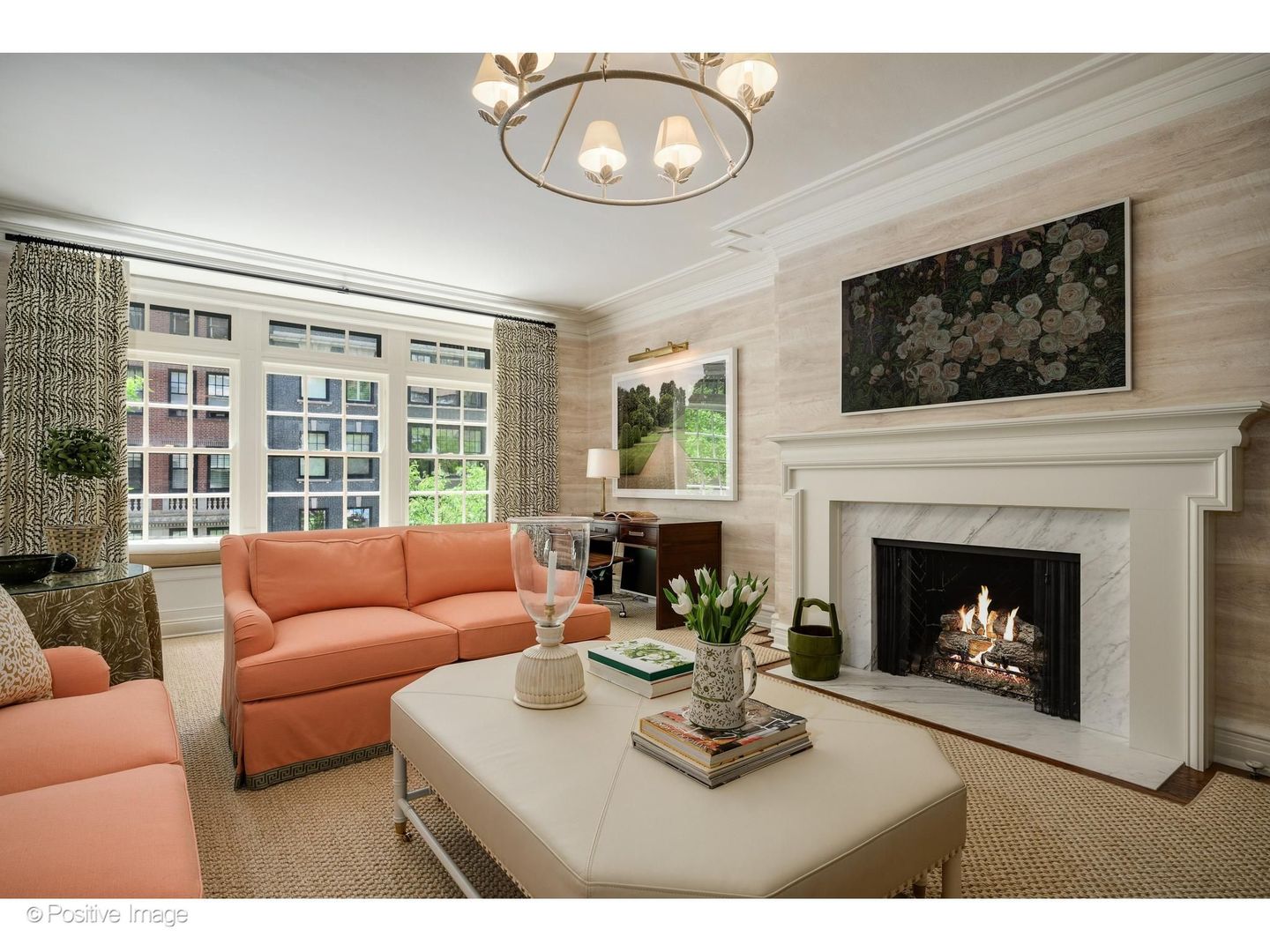 230 E Delaware Place Unit: 4W