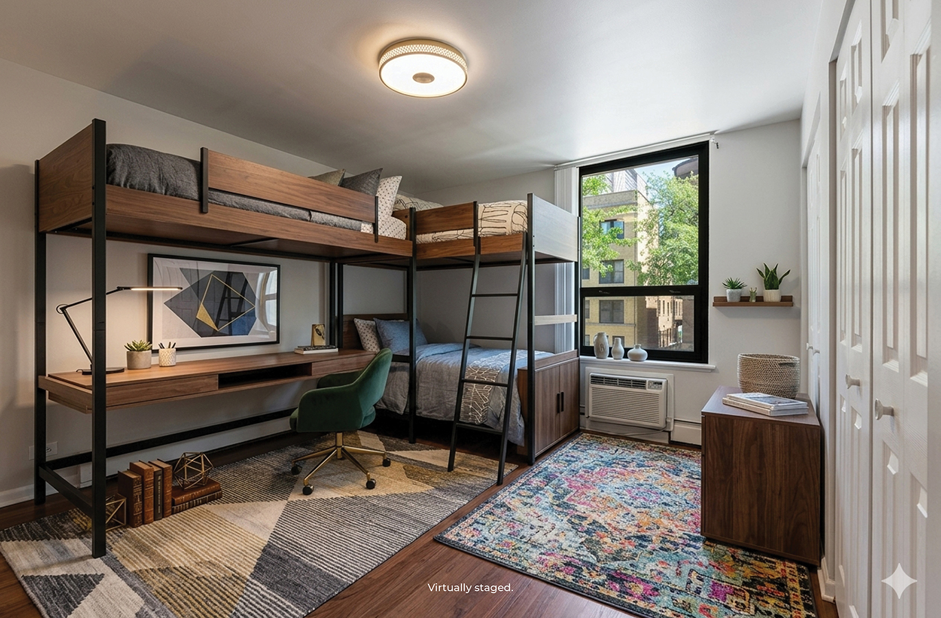3900 N Pine Grove Avenue Unit: 209