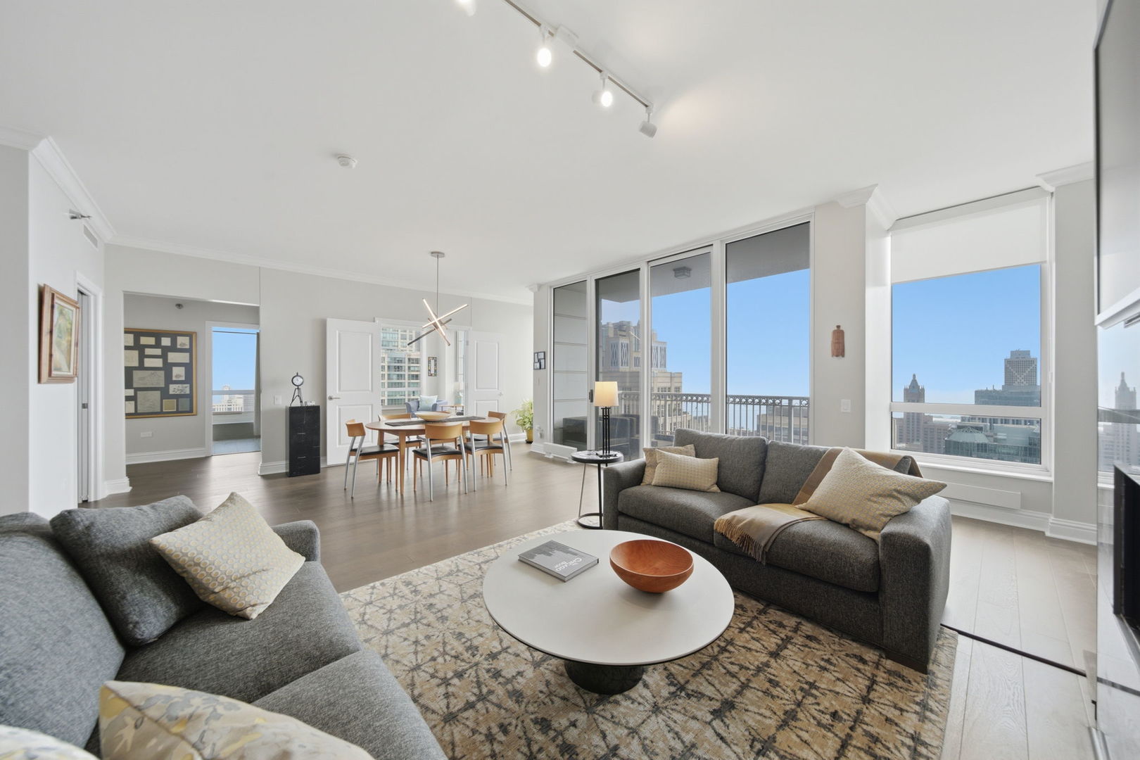55 E Erie Street Unit: 4303