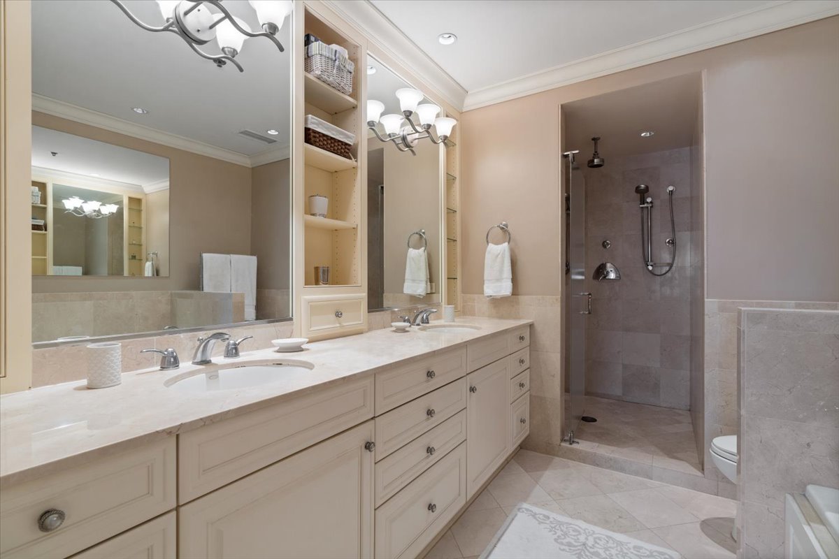 55 E Erie Street Unit: 3205