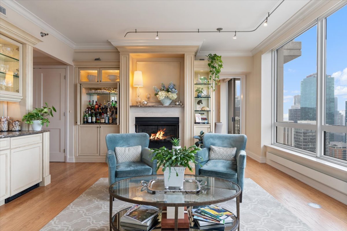 55 E Erie Street Unit: 3205
